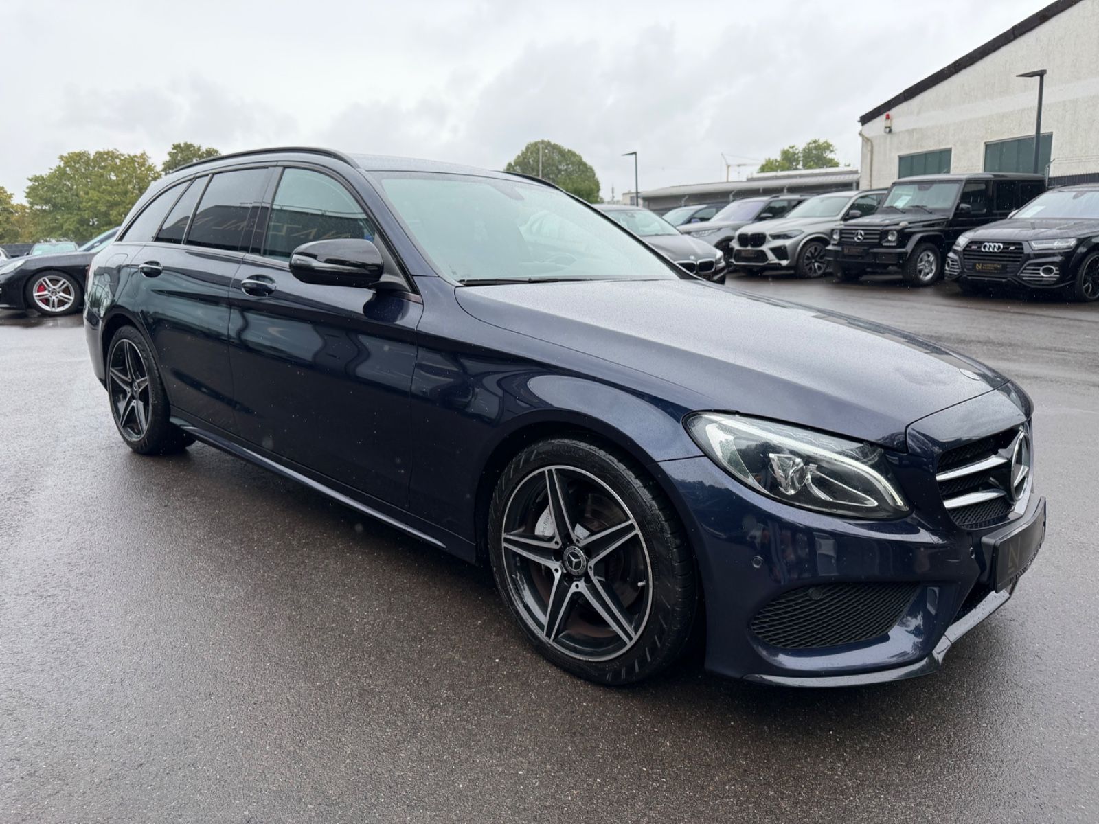 Fahrzeugabbildung Mercedes-Benz C 180d T*AMG-LINE*AUT.*NIGHT*VOLL-LED*NAVI*LEDER