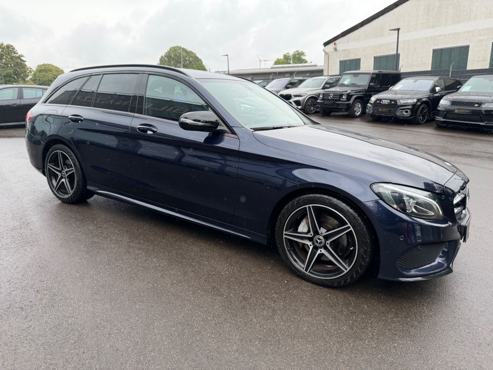 Fahrzeugabbildung Mercedes-Benz C 180d T*AMG-LINE*AUT.*NIGHT*VOLL-LED*NAVI*LEDER