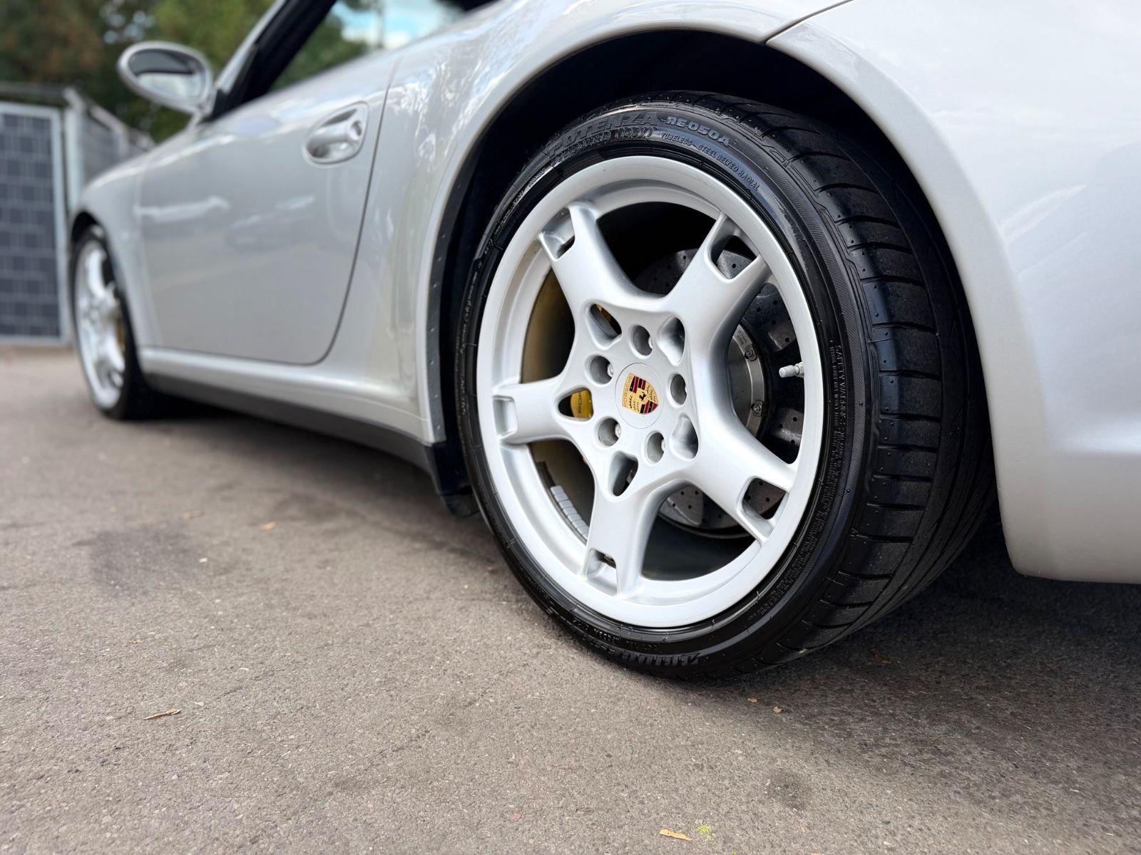 Fahrzeugabbildung Porsche 997 4S CABRIO*PCCB*PASM*PORSCHE ZERTIFIKAT*TRAUM
