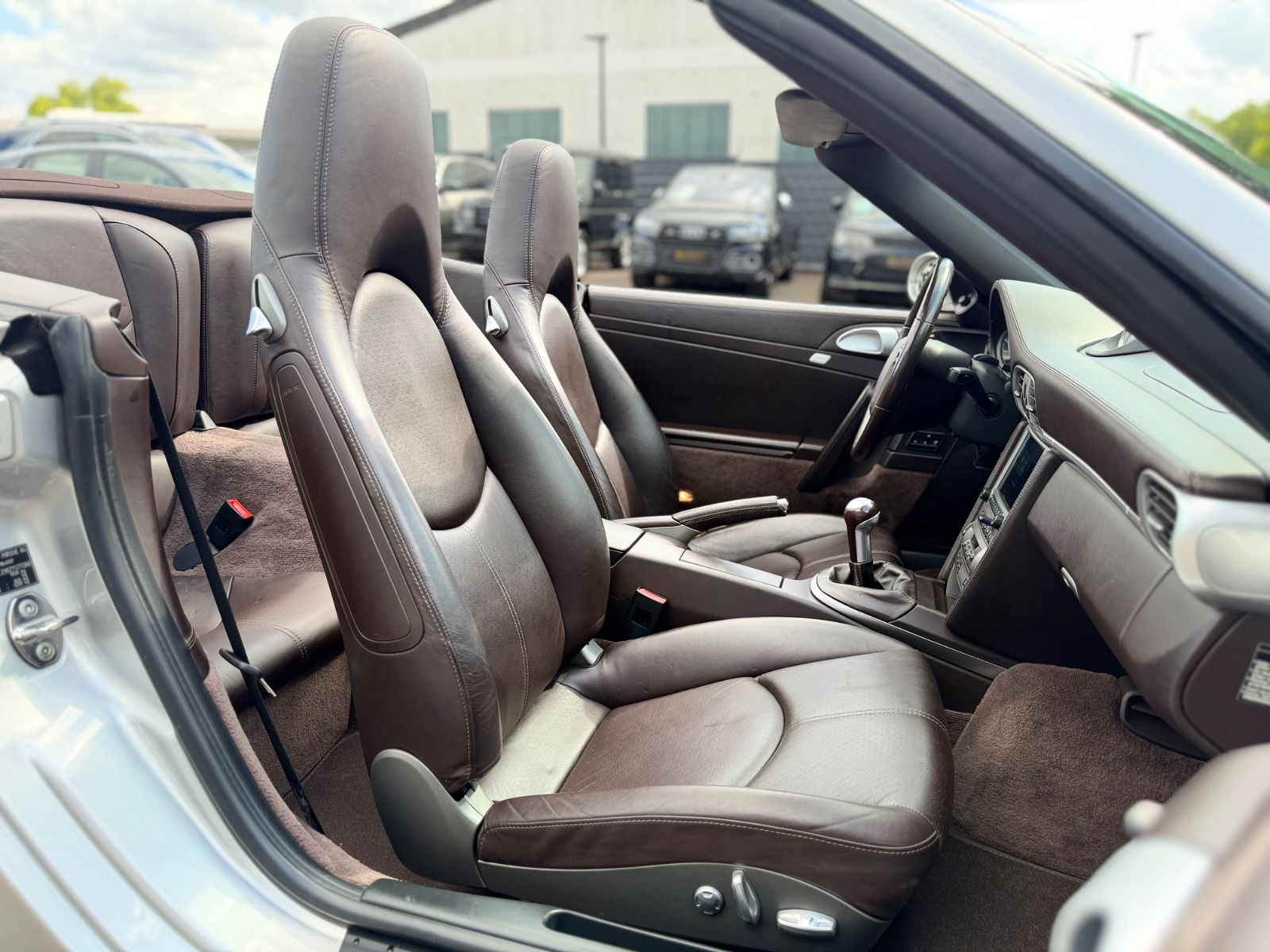 Fahrzeugabbildung Porsche 997 4S CABRIO*PCCB*PASM*PORSCHE ZERTIFIKAT*TRAUM