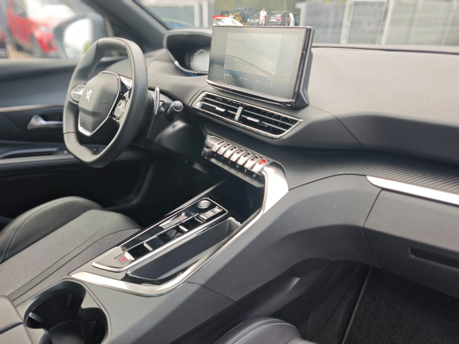 Fahrzeugabbildung Peugeot 5008 HYBRID 136 ALLURE PACK *FACELIFT*7 SITZE*