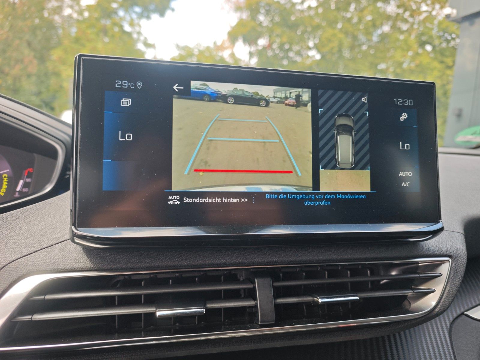 Fahrzeugabbildung Peugeot 5008 HYBRID 136 ALLURE PACK *FACELIFT*7 SITZE*