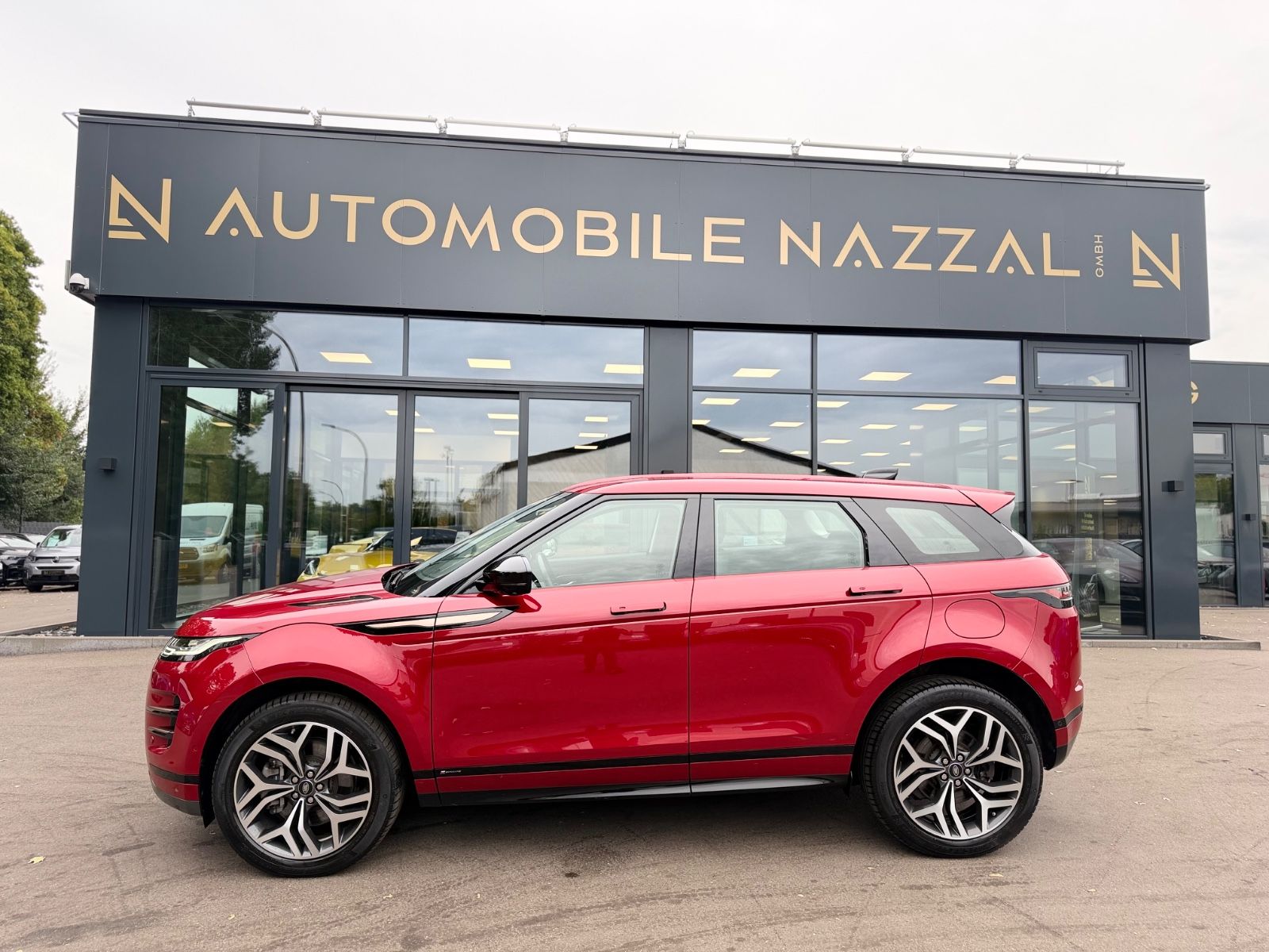 Fahrzeugabbildung Land Rover RANGE ROVER EVOQUE R-DYNAMIC HSE HYBRID*1.HAND*