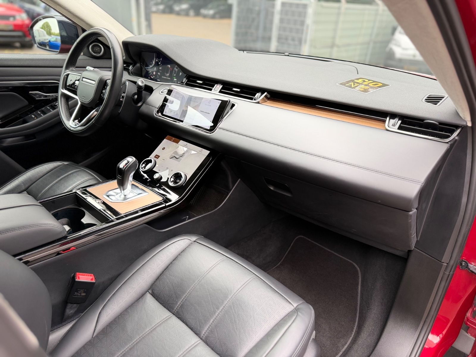 Fahrzeugabbildung Land Rover RANGE ROVER EVOQUE R-DYNAMIC HSE HYBRID*1.HAND*