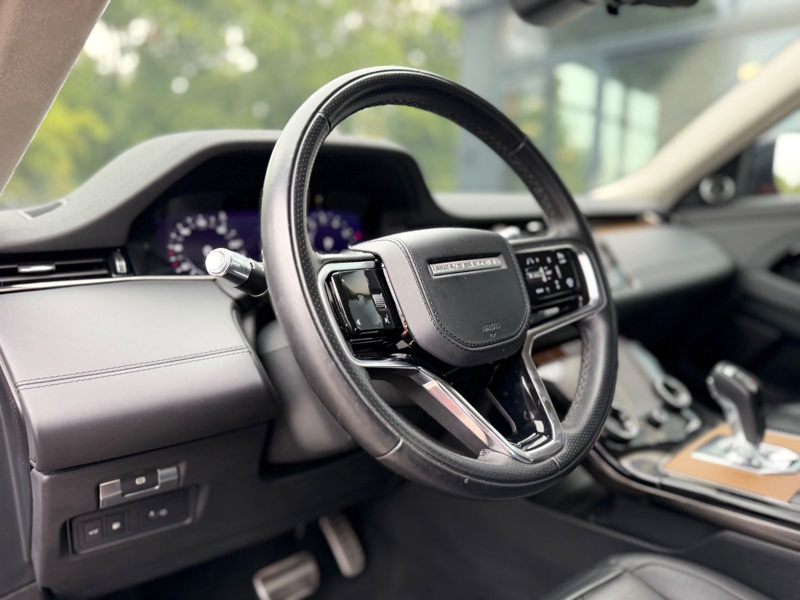 Fahrzeugabbildung Land Rover RANGE ROVER EVOQUE R-DYNAMIC HSE HYBRID*1.HAND*