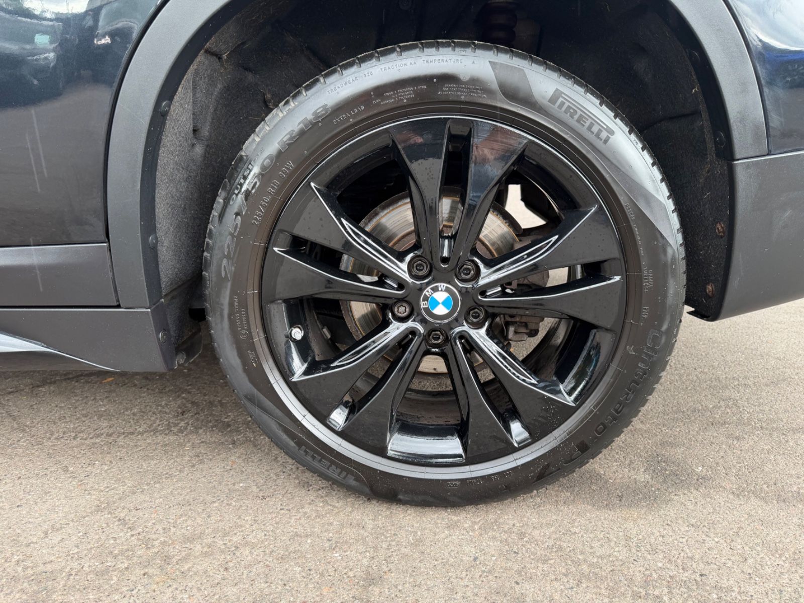 Fahrzeugabbildung BMW X1 SDRIVE 18i SPORT LINE *AUT*LED*NAVI*KAMERA*
