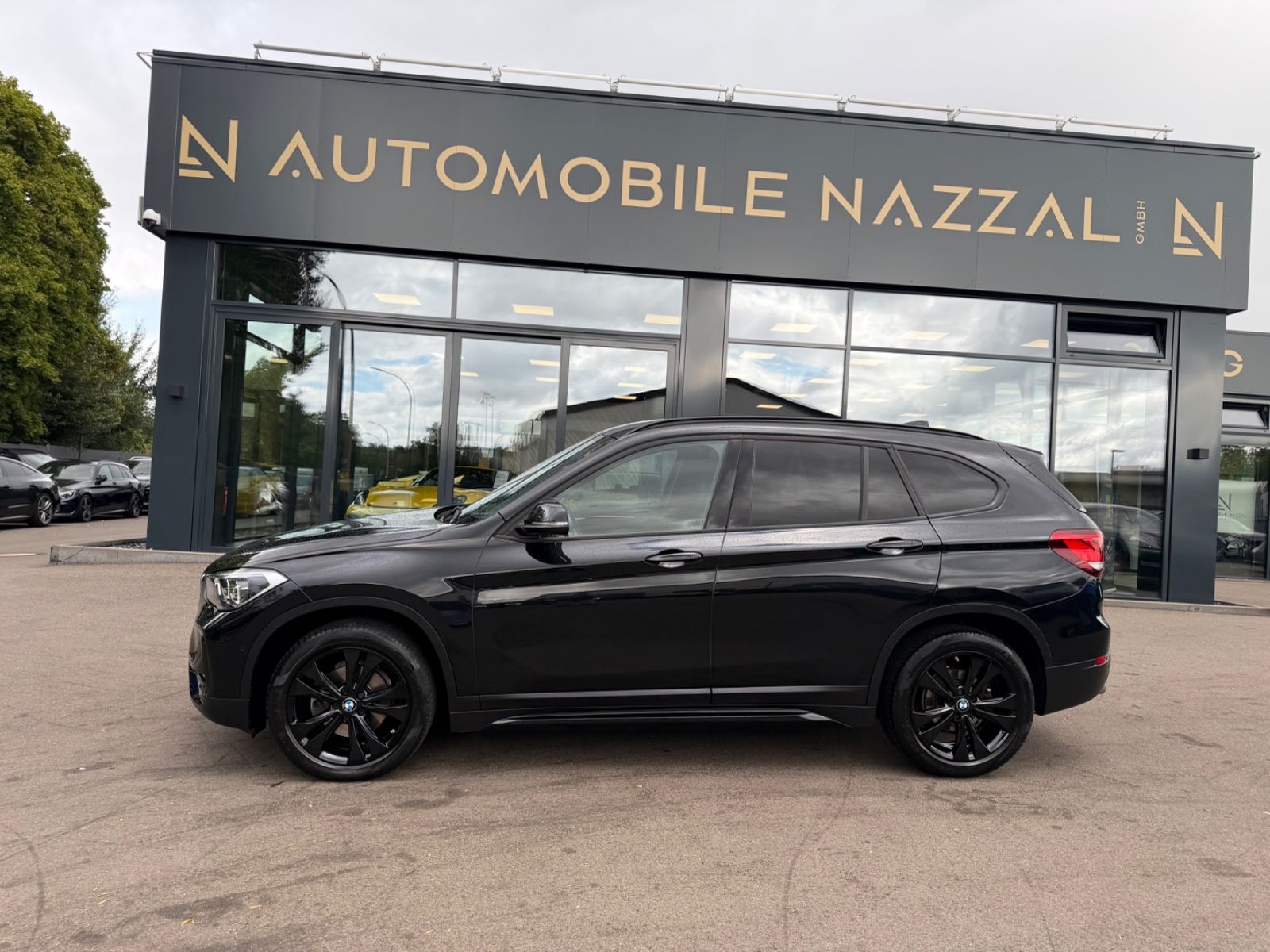 Fahrzeugabbildung BMW X1 SDRIVE 18i SPORT LINE *AUT*LED*NAVI*KAMERA*