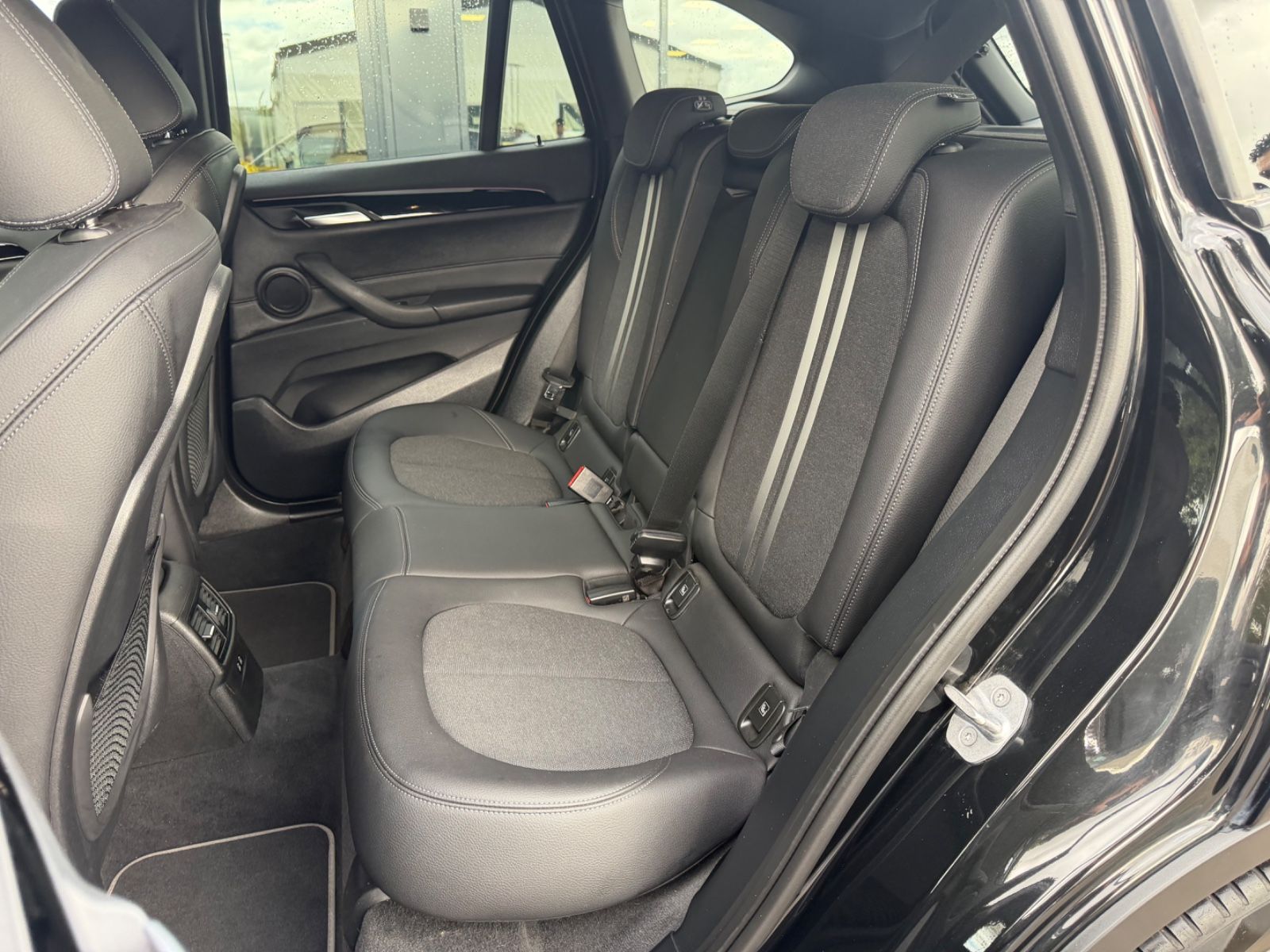 Fahrzeugabbildung BMW X1 SDRIVE 18i SPORT LINE *AUT*LED*NAVI*KAMERA*