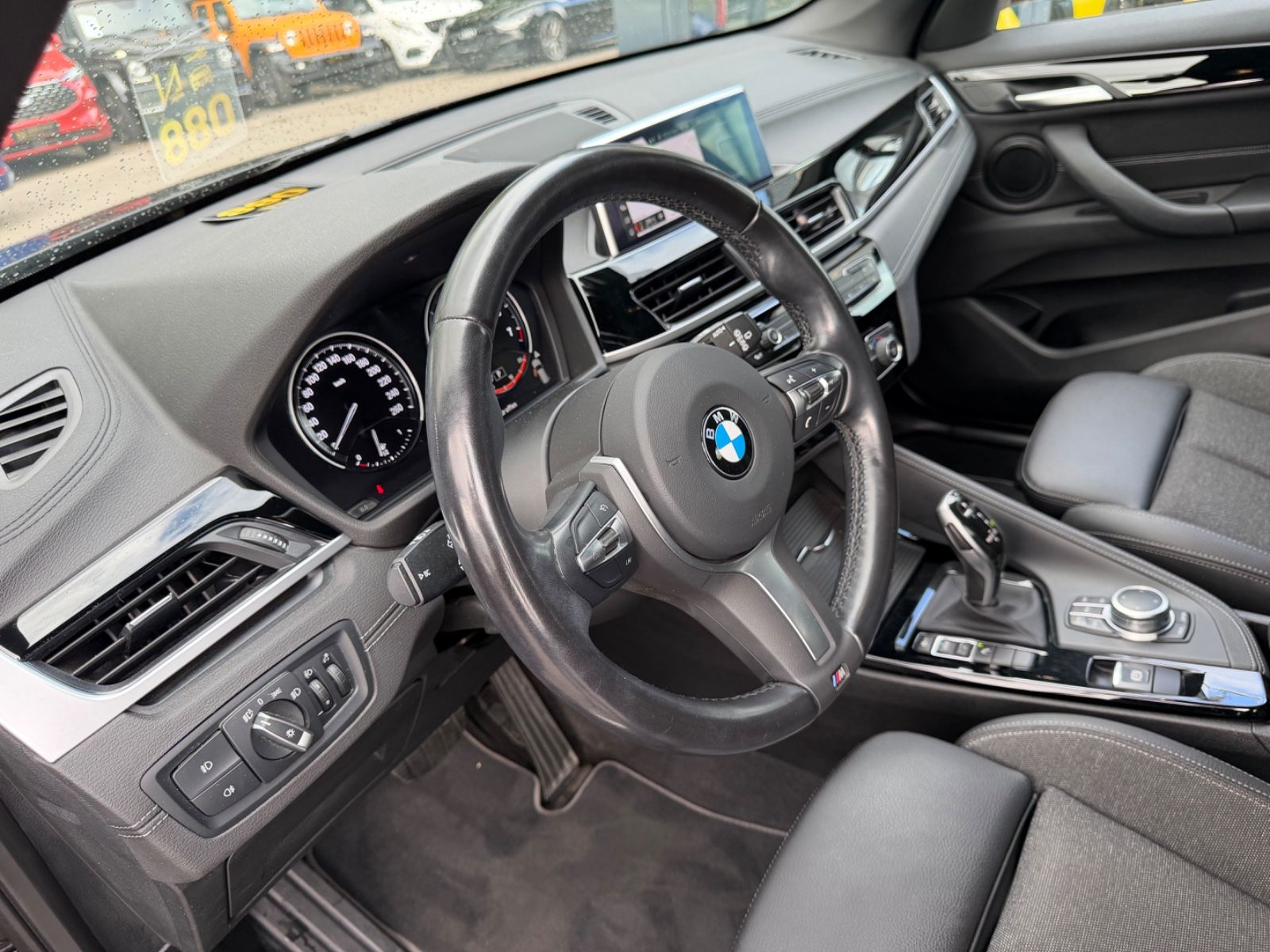 Fahrzeugabbildung BMW X1 SDRIVE 18i SPORT LINE *AUT*LED*NAVI*KAMERA*