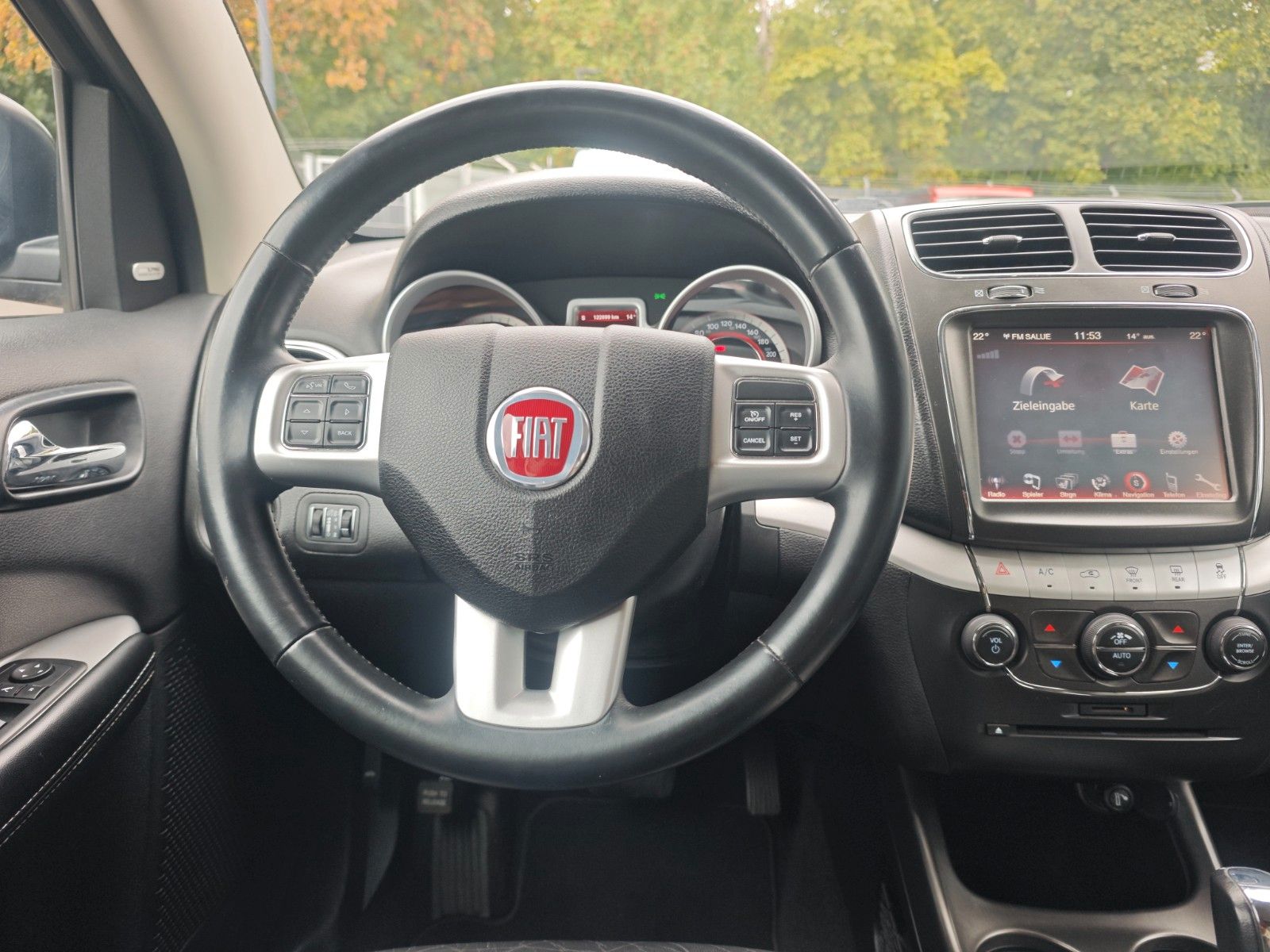 Fahrzeugabbildung Fiat FREEMONT LOUNGE AWD *2.HD*AUT*7 SITZE*NAVI*KAM*