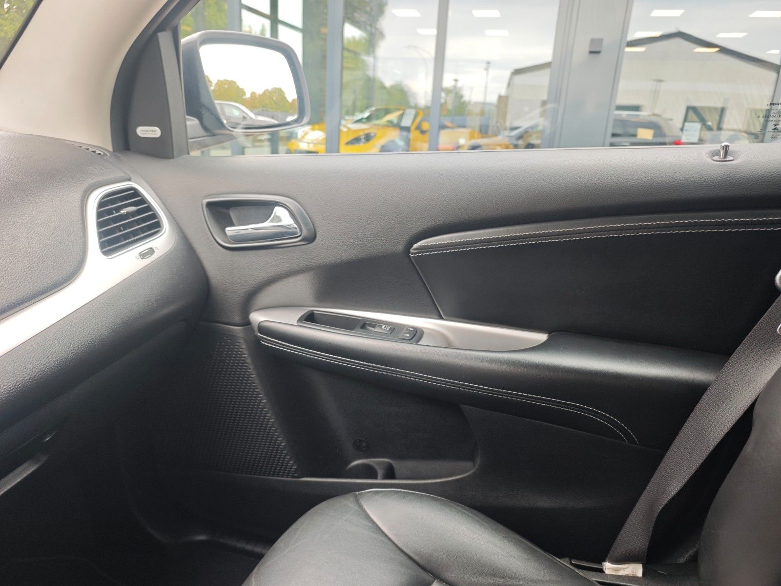Fahrzeugabbildung Fiat FREEMONT LOUNGE AWD *2.HD*AUT*7 SITZE*NAVI*KAM*