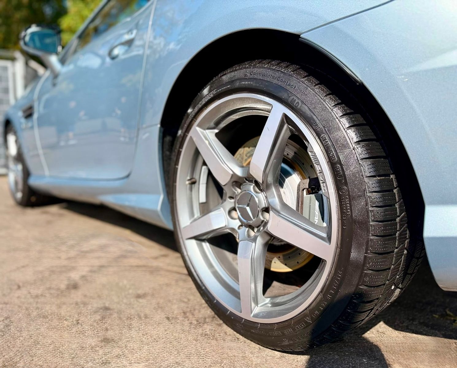 Fahrzeugabbildung Mercedes-Benz SLK 55 AMG MAGIC-SKY*AIRSCARF*BI-XENON+ILS*NAVI*
