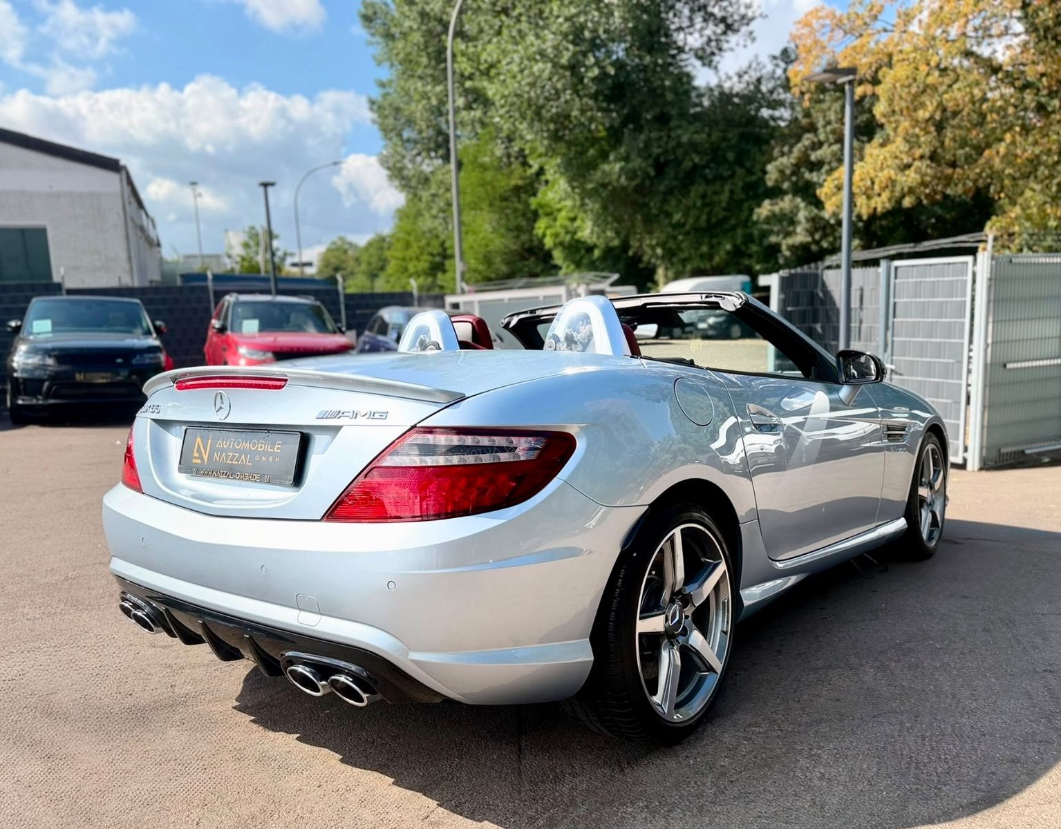 Fahrzeugabbildung Mercedes-Benz SLK 55 AMG MAGIC-SKY*AIRSCARF*BI-XENON+ILS*NAVI*