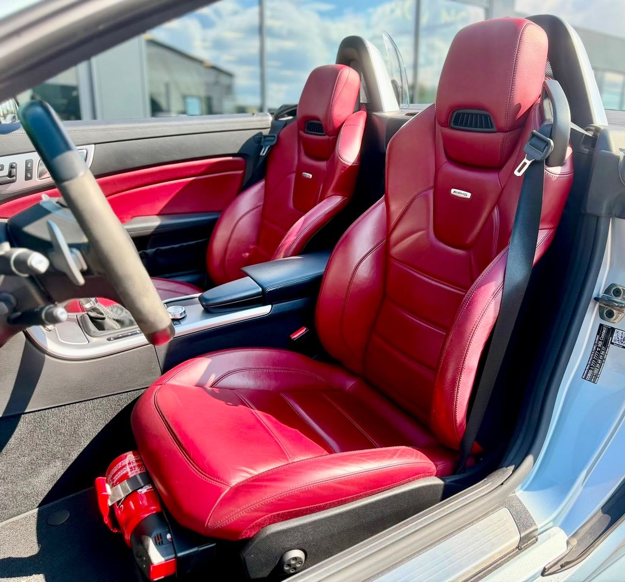 Fahrzeugabbildung Mercedes-Benz SLK 55 AMG MAGIC-SKY*AIRSCARF*BI-XENON+ILS*NAVI*