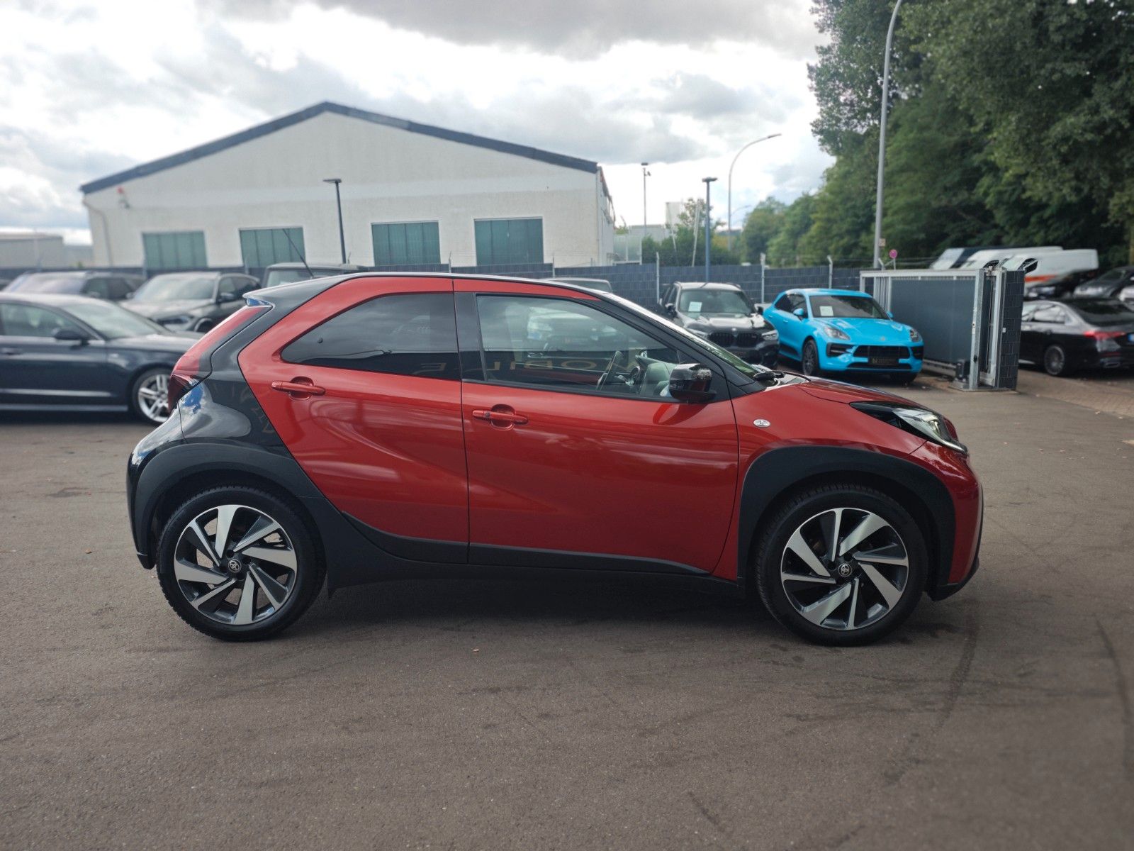 Fahrzeugabbildung Toyota AYGO X ENVY *SONDERMODELL*GARANTIE*VOLL*