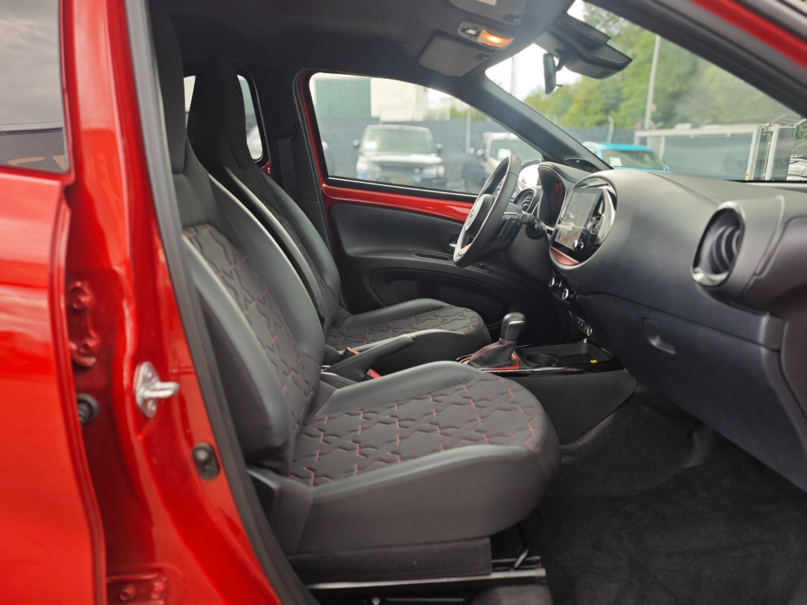 Fahrzeugabbildung Toyota AYGO X ENVY *SONDERMODELL*GARANTIE*VOLL*