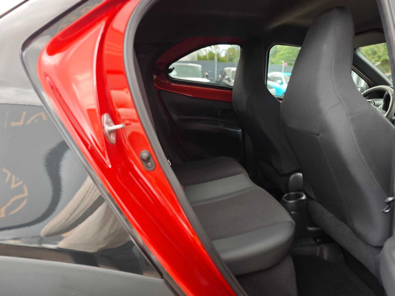 Fahrzeugabbildung Toyota AYGO X ENVY *SONDERMODELL*GARANTIE*VOLL*