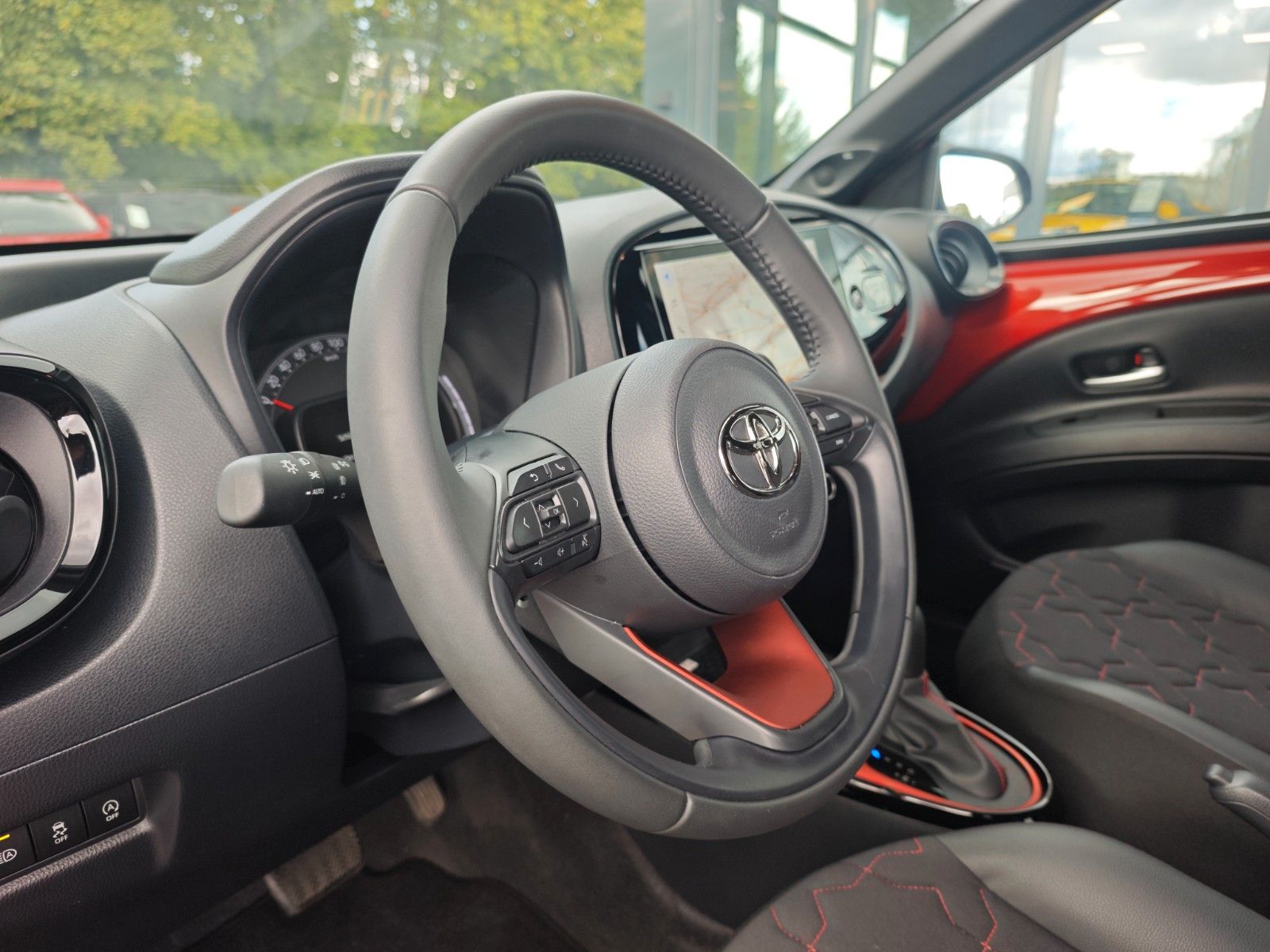 Fahrzeugabbildung Toyota AYGO X ENVY *SONDERMODELL*GARANTIE*VOLL*