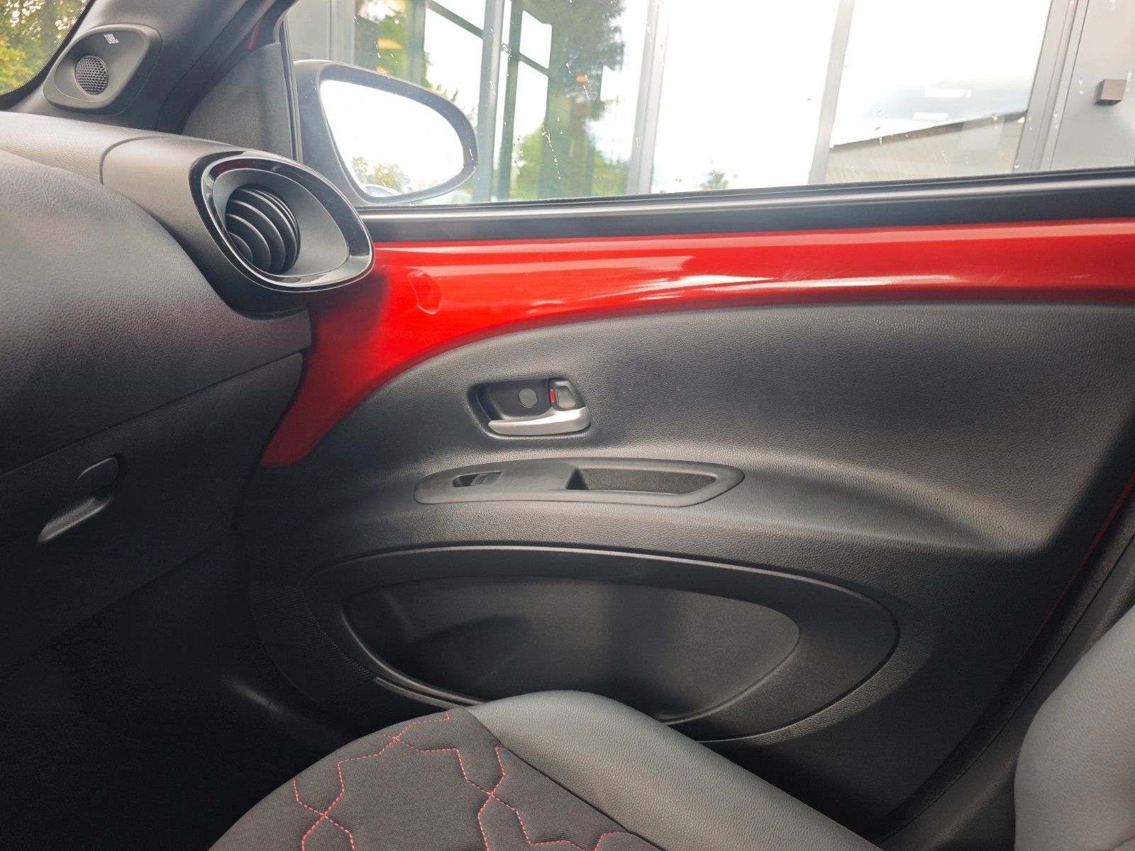 Fahrzeugabbildung Toyota AYGO X ENVY *SONDERMODELL*GARANTIE*VOLL*