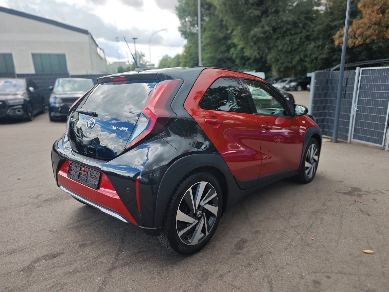 Fahrzeugabbildung Toyota AYGO X ENVY *SONDERMODELL*GARANTIE*VOLL*