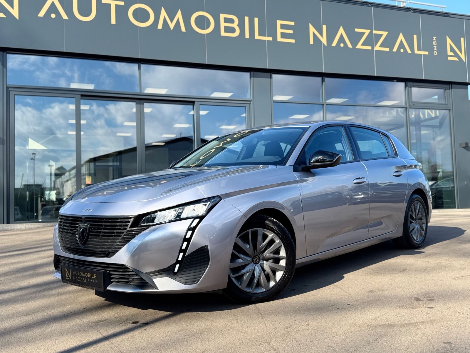 Fahrzeugabbildung Peugeot 308*NAVI*APPLE CAR*SHZ*KLIMA*26.TKM*EURO 6*