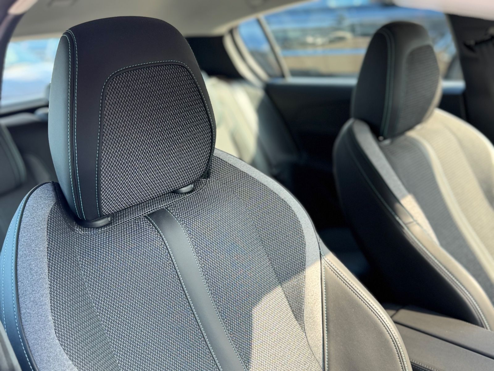 Fahrzeugabbildung Peugeot 308*NAVI*APPLE CAR*SHZ*KLIMA*26.TKM*EURO 6*
