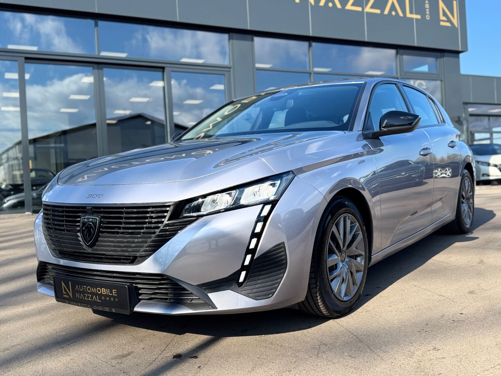 Fahrzeugabbildung Peugeot 308*NAVI*APPLE CAR*SHZ*KLIMA*26.TKM*EURO 6*