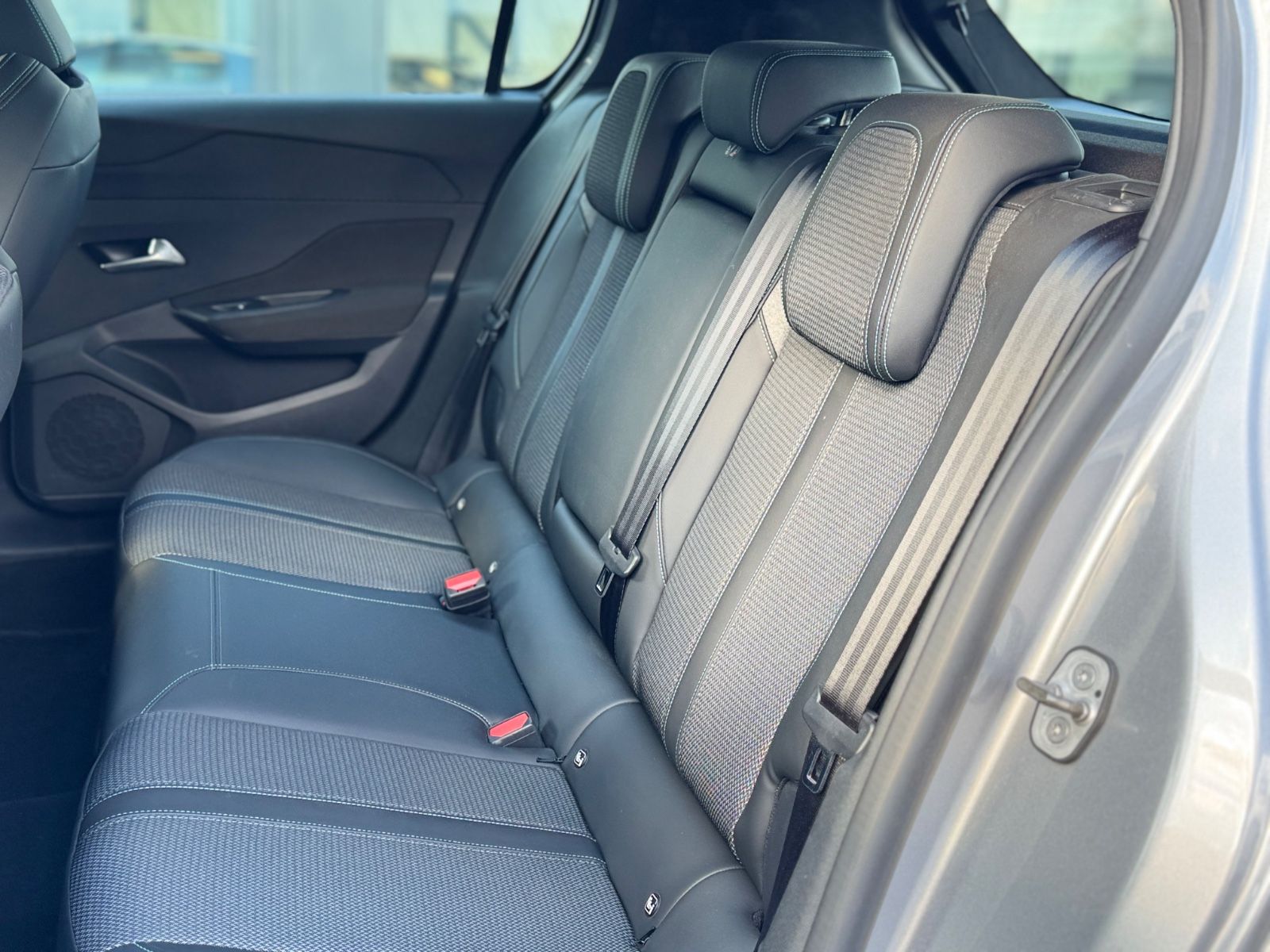 Fahrzeugabbildung Peugeot 308*NAVI*APPLE CAR*SHZ*KLIMA*26.TKM*EURO 6*