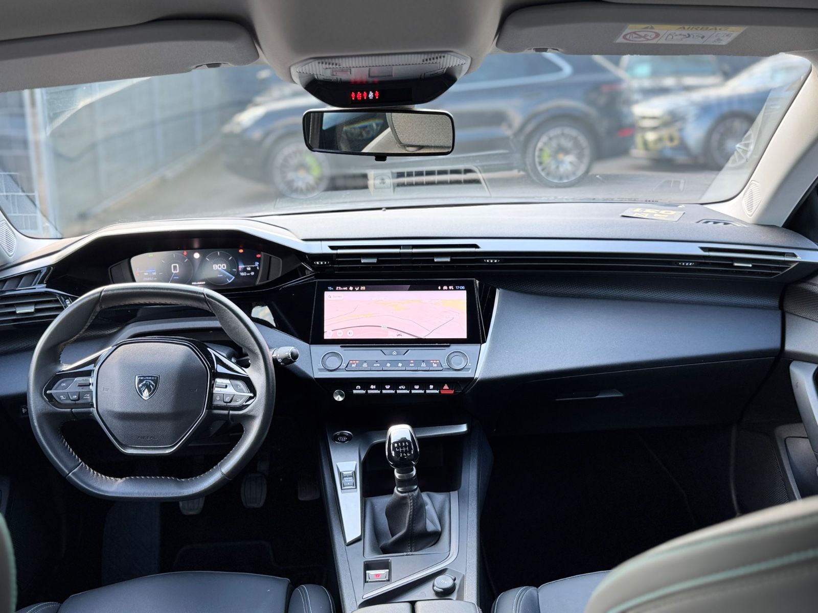 Fahrzeugabbildung Peugeot 308*NAVI*APPLE CAR*SHZ*KLIMA*26.TKM*EURO 6*