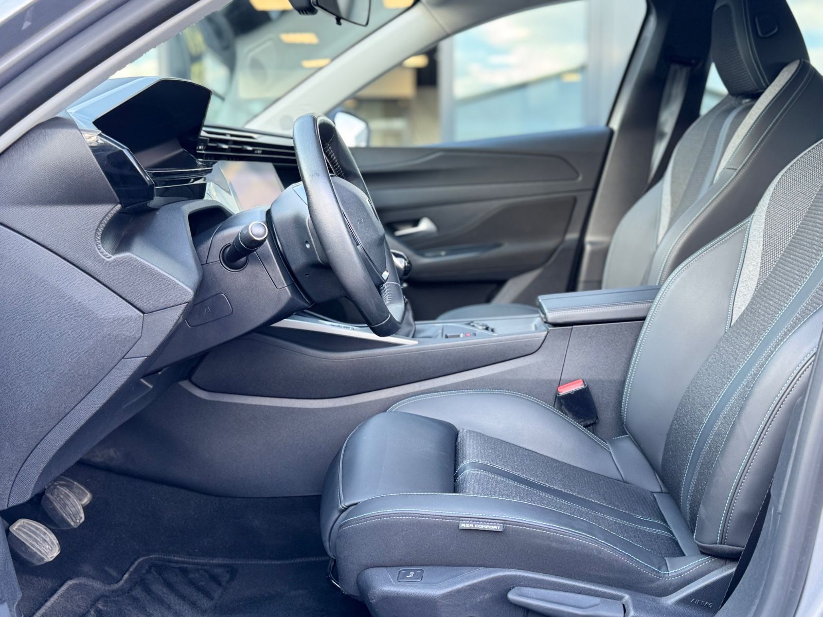 Fahrzeugabbildung Peugeot 308*NAVI*APPLE CAR*SHZ*KLIMA*26.TKM*EURO 6*