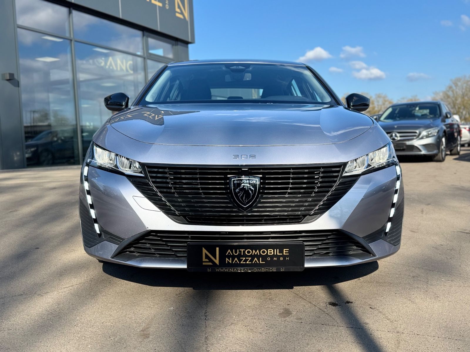 Fahrzeugabbildung Peugeot 308*NAVI*APPLE CAR*SHZ*KLIMA*26.TKM*EURO 6*