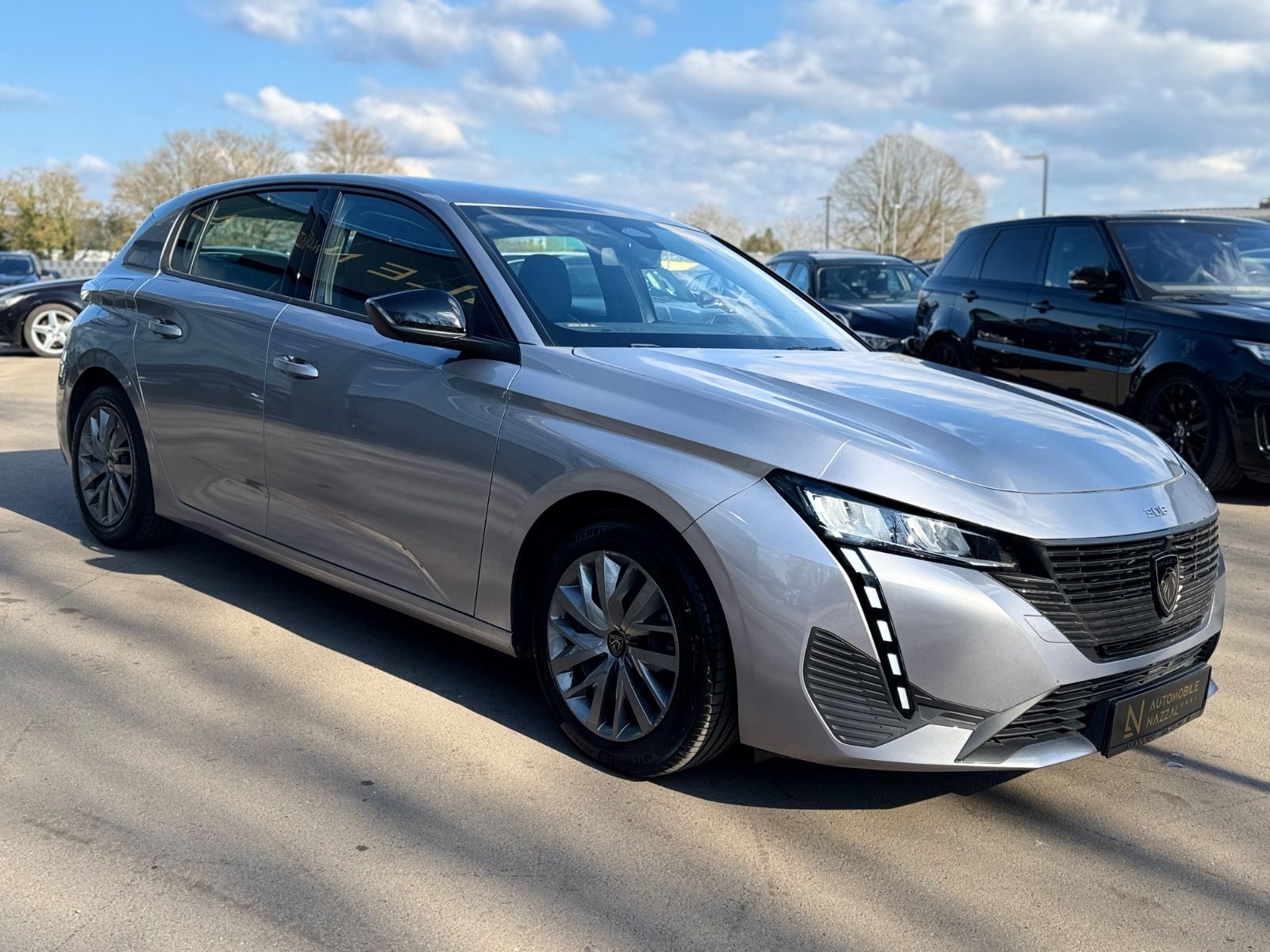 Fahrzeugabbildung Peugeot 308*NAVI*APPLE CAR*SHZ*KLIMA*26.TKM*EURO 6*