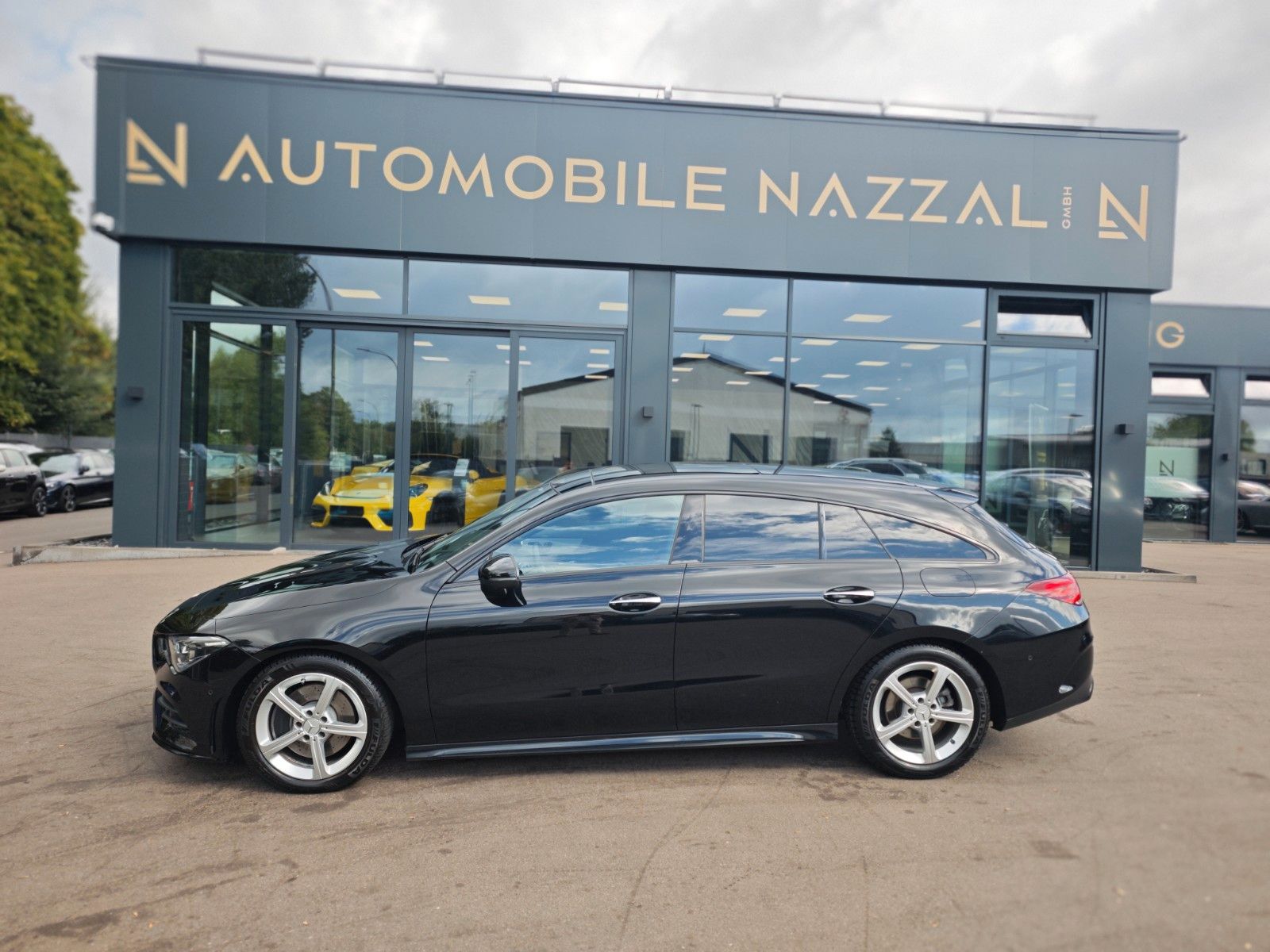 Fahrzeugabbildung Mercedes-Benz CLA 200 SHOOTING BRAKE*AMG-LINE*PANO*360 VIEW*