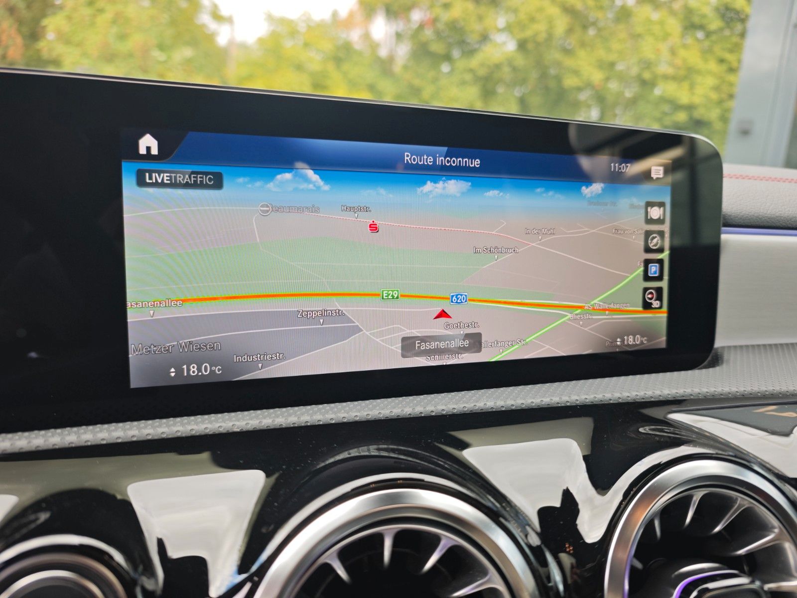 Fahrzeugabbildung Mercedes-Benz CLA 200 SHOOTING BRAKE*AMG-LINE*PANO*360 VIEW*