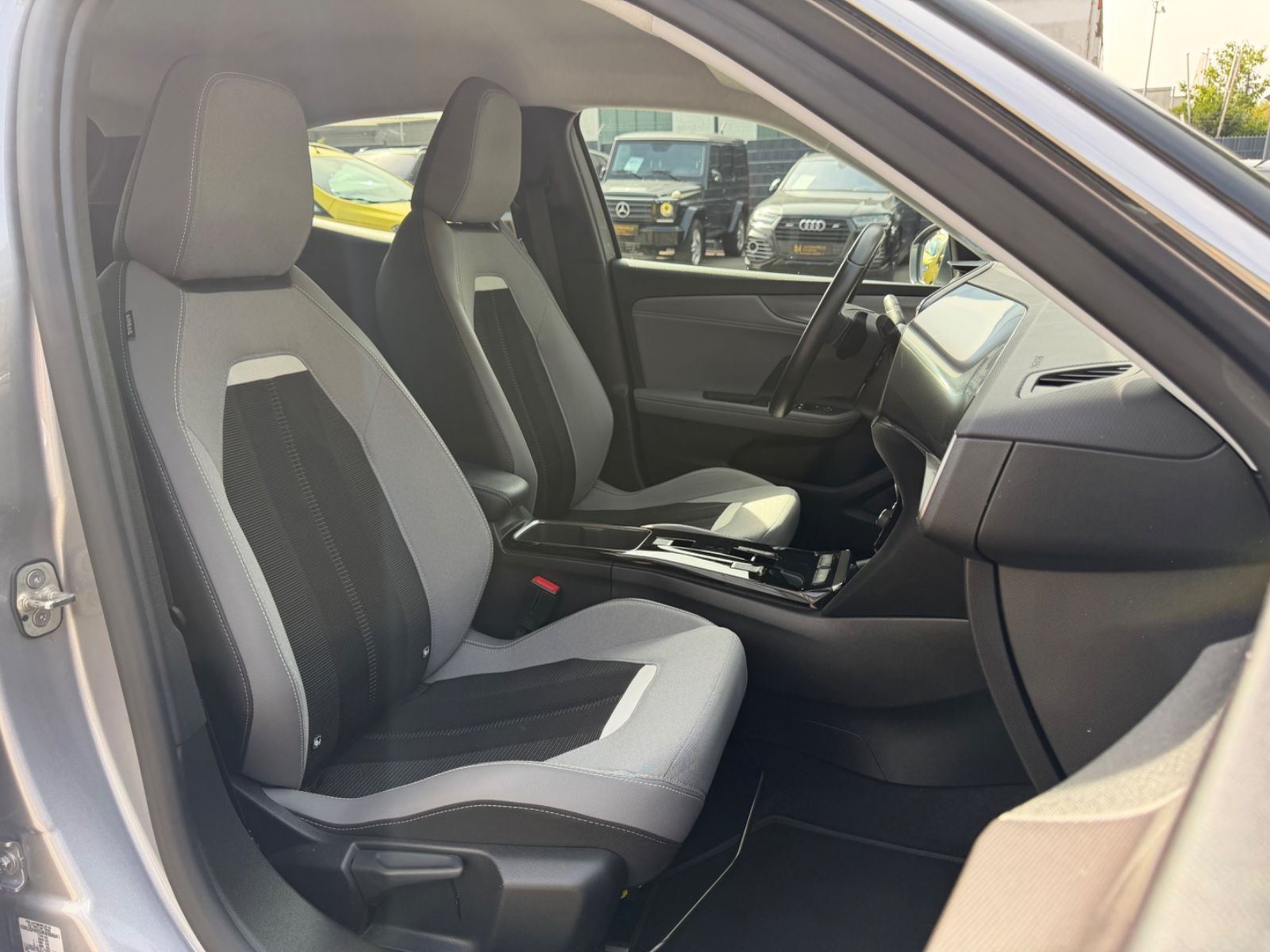 Fahrzeugabbildung Opel MOKKA ELEGANCE *1. HAND*KAM*NAVI*AUT*