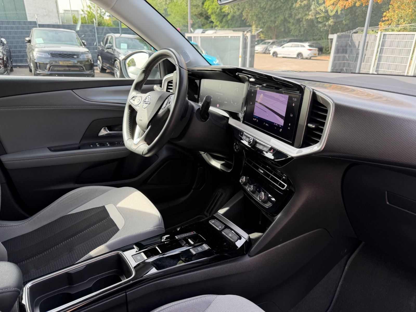 Fahrzeugabbildung Opel MOKKA ELEGANCE *1. HAND*KAM*NAVI*AUT*