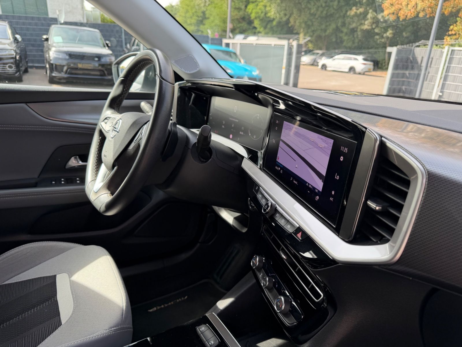Fahrzeugabbildung Opel MOKKA ELEGANCE *1. HAND*KAM*NAVI*AUT*