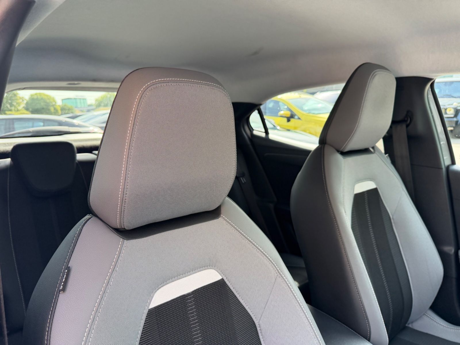 Fahrzeugabbildung Opel MOKKA ELEGANCE *1. HAND*KAM*NAVI*AUT*