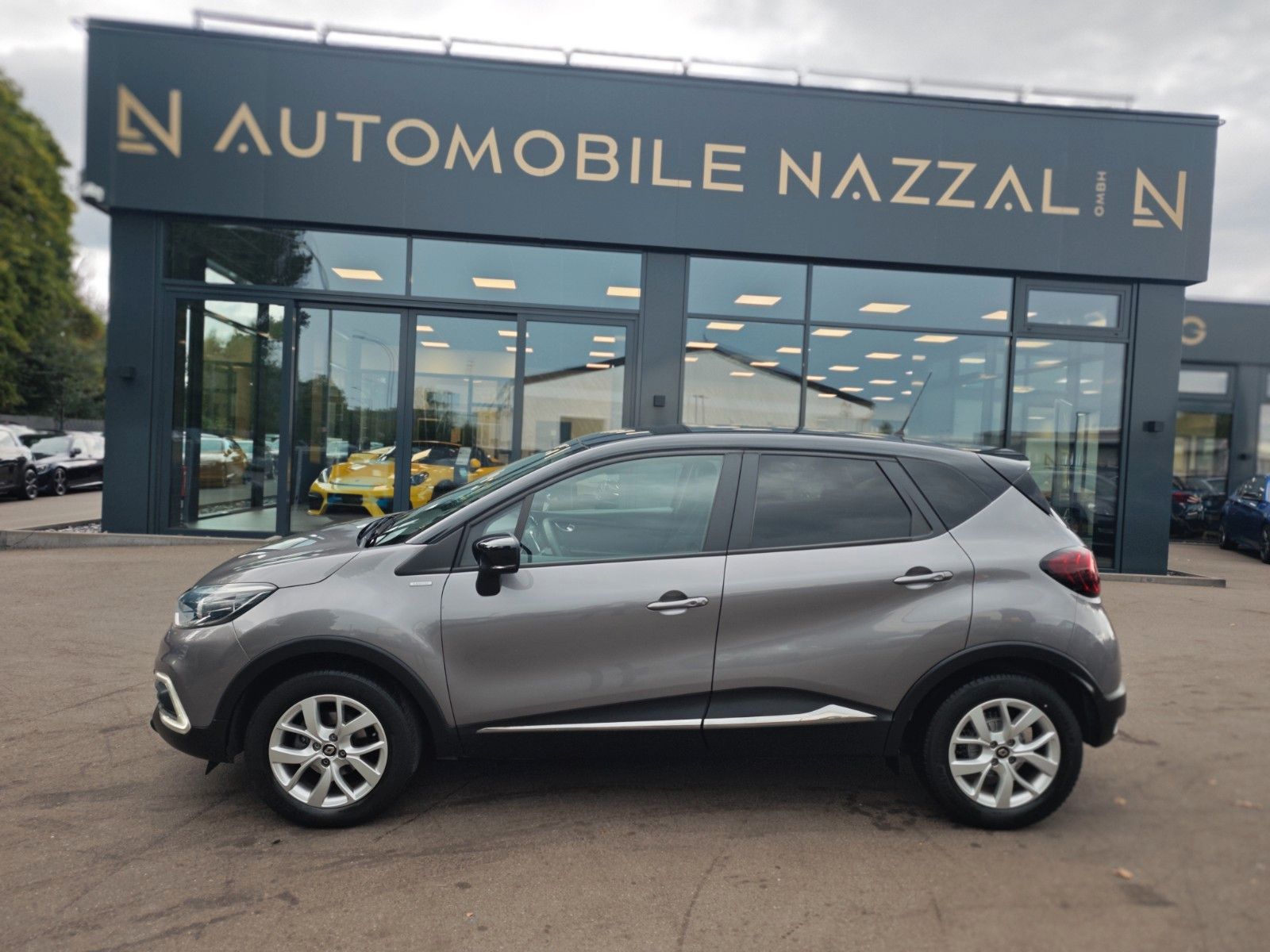 Fahrzeugabbildung Renault CAPTUR LIMITED*NAVI*SHZ*PDC*BLUETOOTH*