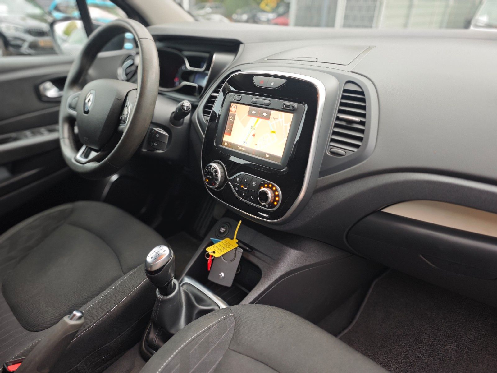 Fahrzeugabbildung Renault CAPTUR LIMITED*NAVI*SHZ*PDC*BLUETOOTH*