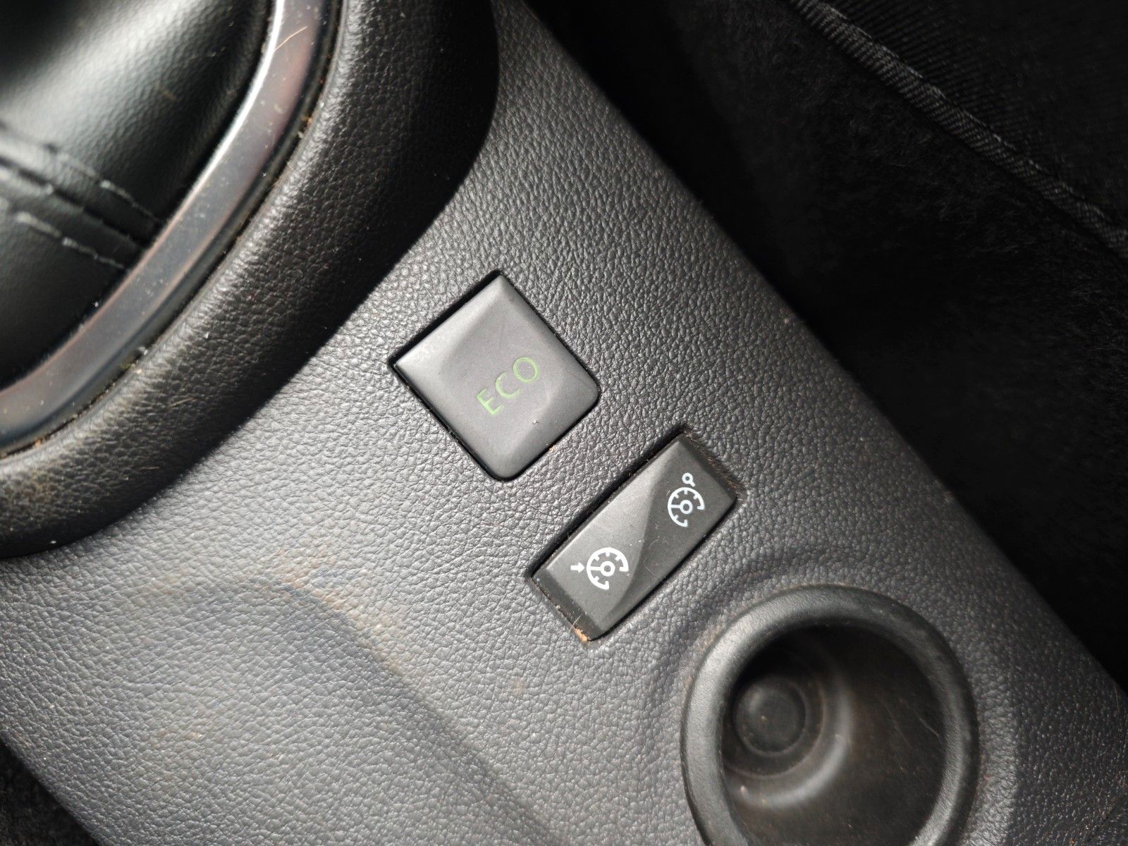 Fahrzeugabbildung Renault CAPTUR LIMITED*NAVI*SHZ*PDC*BLUETOOTH*