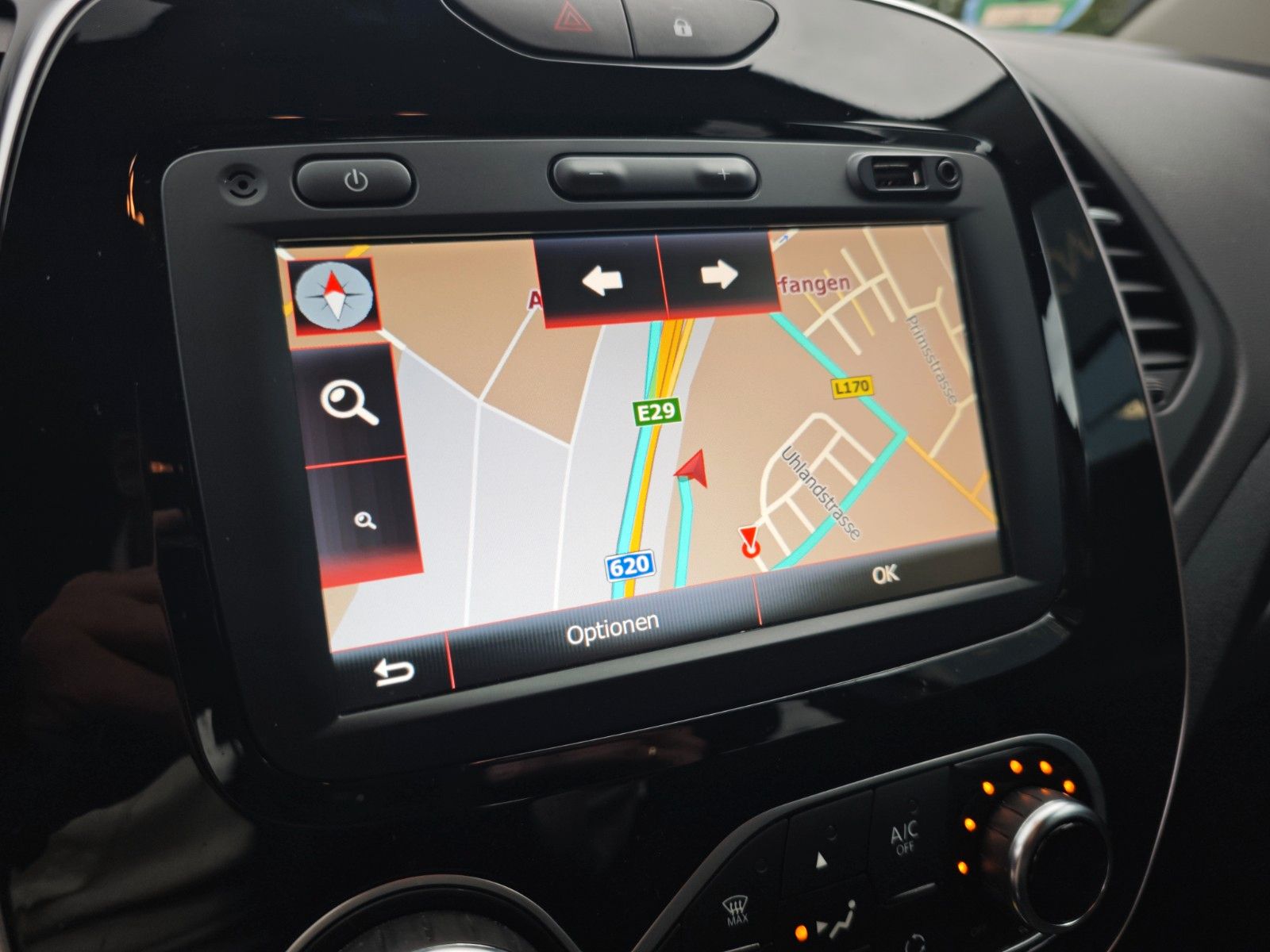 Fahrzeugabbildung Renault CAPTUR LIMITED*NAVI*SHZ*PDC*BLUETOOTH*