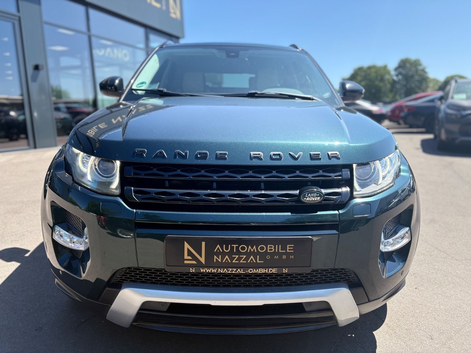 Fahrzeugabbildung Land Rover RANGE ROVER EVOQUE SD *DYNAMIC*PANORAMA*LEDER*