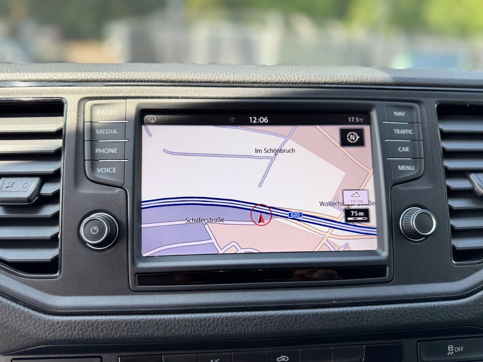 Fahrzeugabbildung Volkswagen CRAFTER L4 H3 *KLIMA*NAVI*ALLWETTER*R-KAMERA*