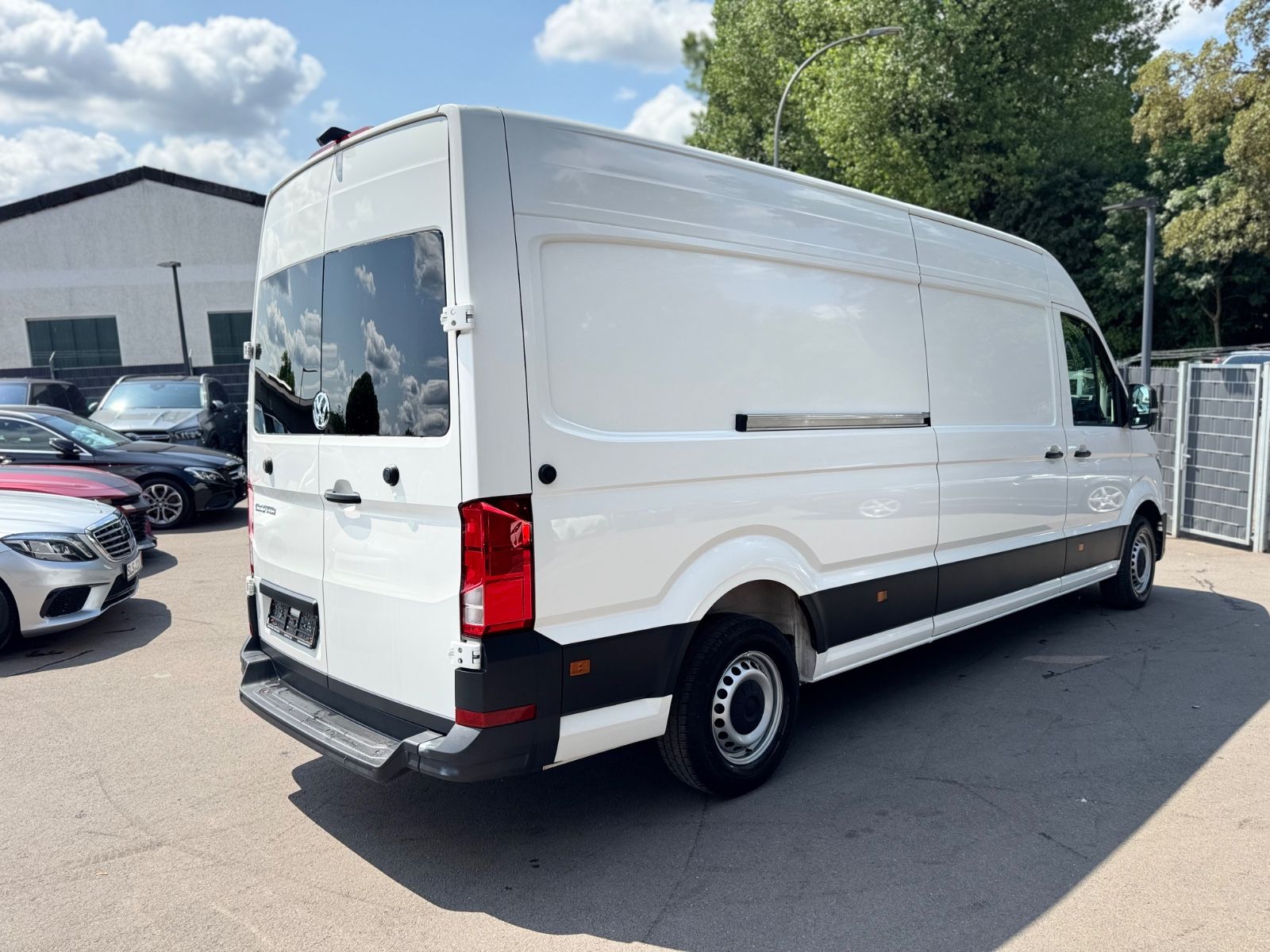 Fahrzeugabbildung Volkswagen CRAFTER L4 H3 *KLIMA*NAVI*ALLWETTER*R-KAMERA*