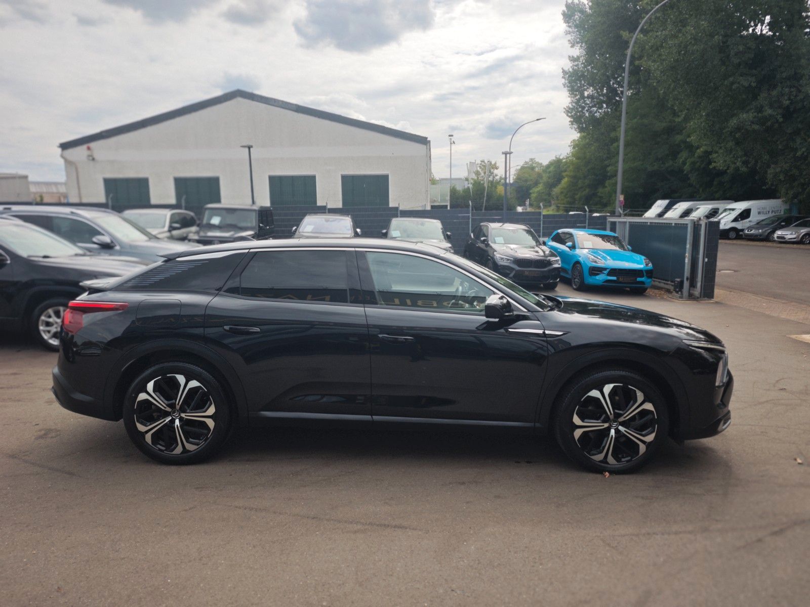 Fahrzeugabbildung Citroën C5 X SHINE PLUG IN HYBRID*1.HD*LED*360 KAM*EL.SD