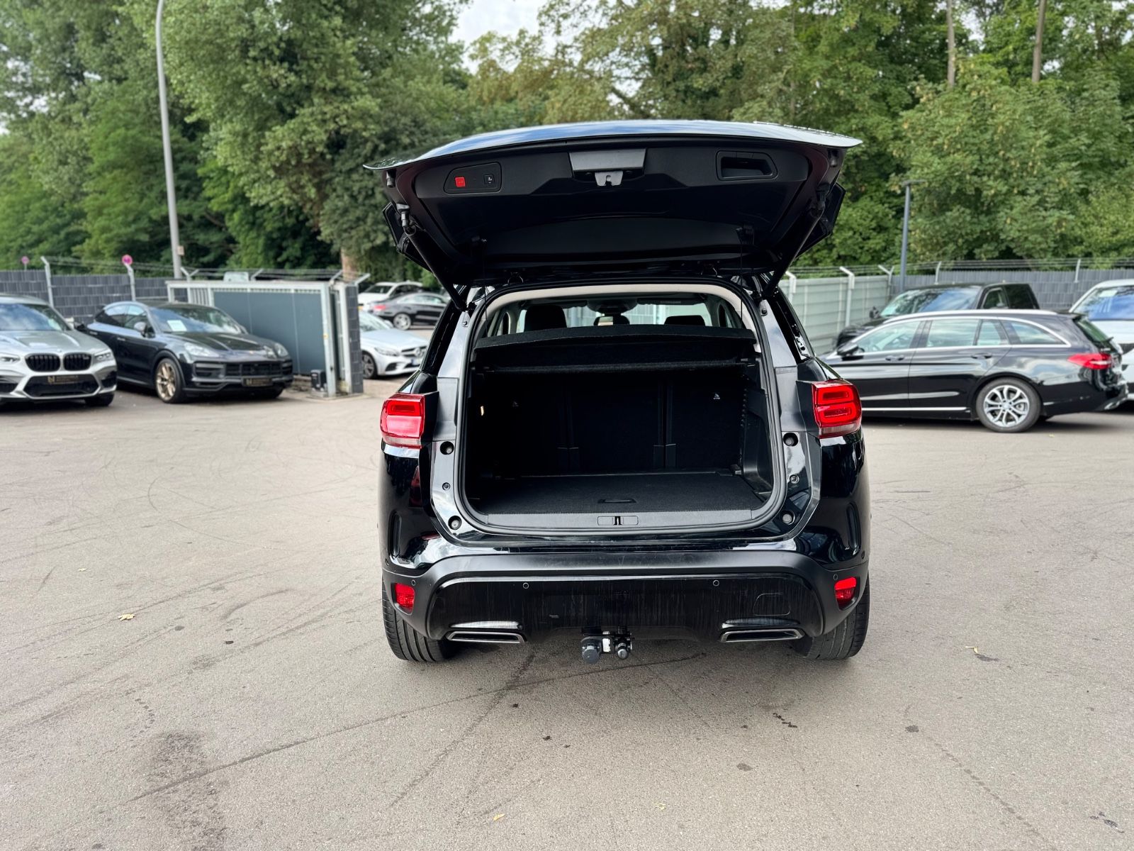 Fahrzeugabbildung Citroën C5 AIRCROSS BLUE HDI*LED*NAVI*R-KAMERA*20 ZOLL*