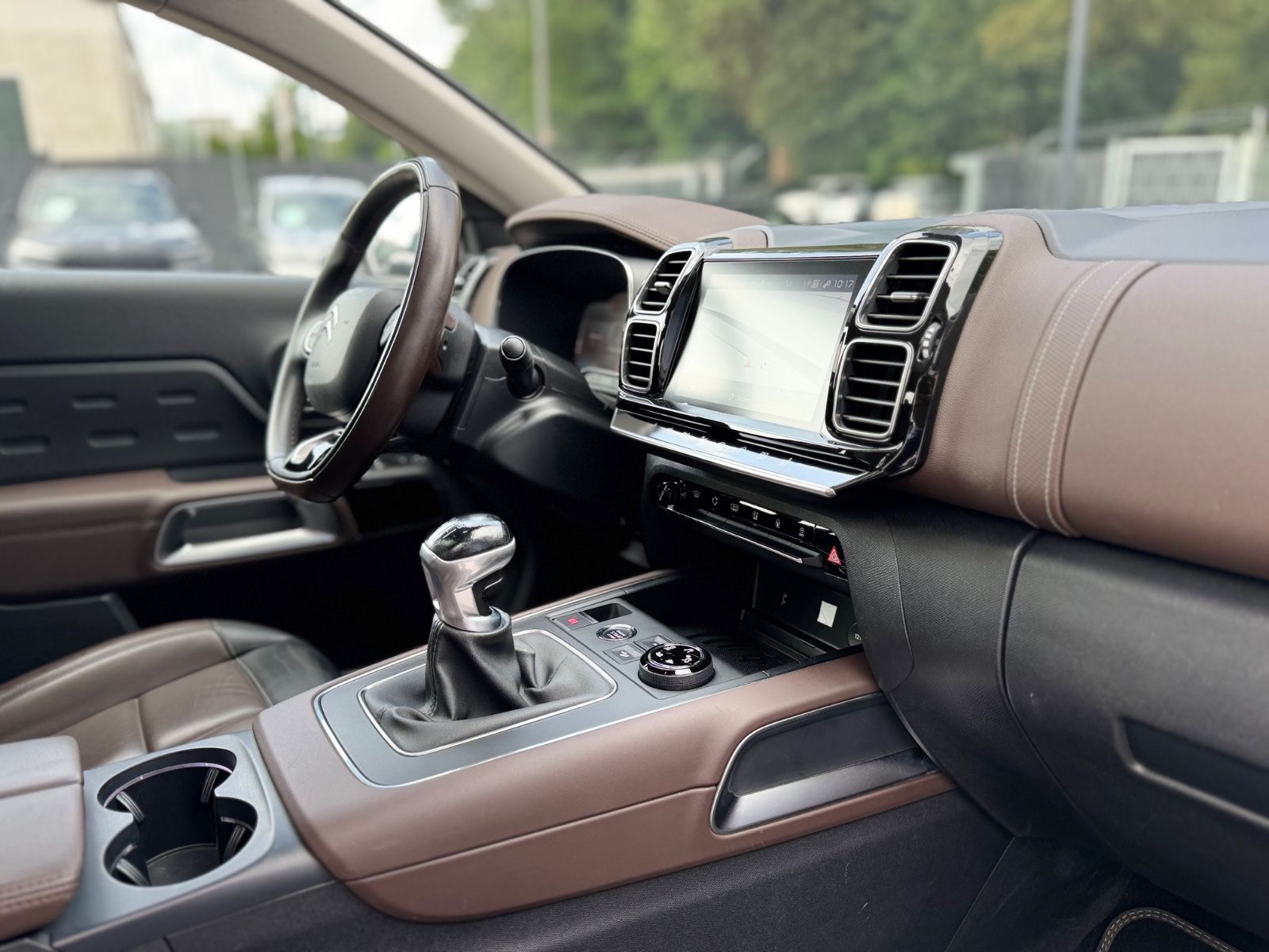 Fahrzeugabbildung Citroën C5 AIRCROSS BLUE HDI*LED*NAVI*R-KAMERA*20 ZOLL*