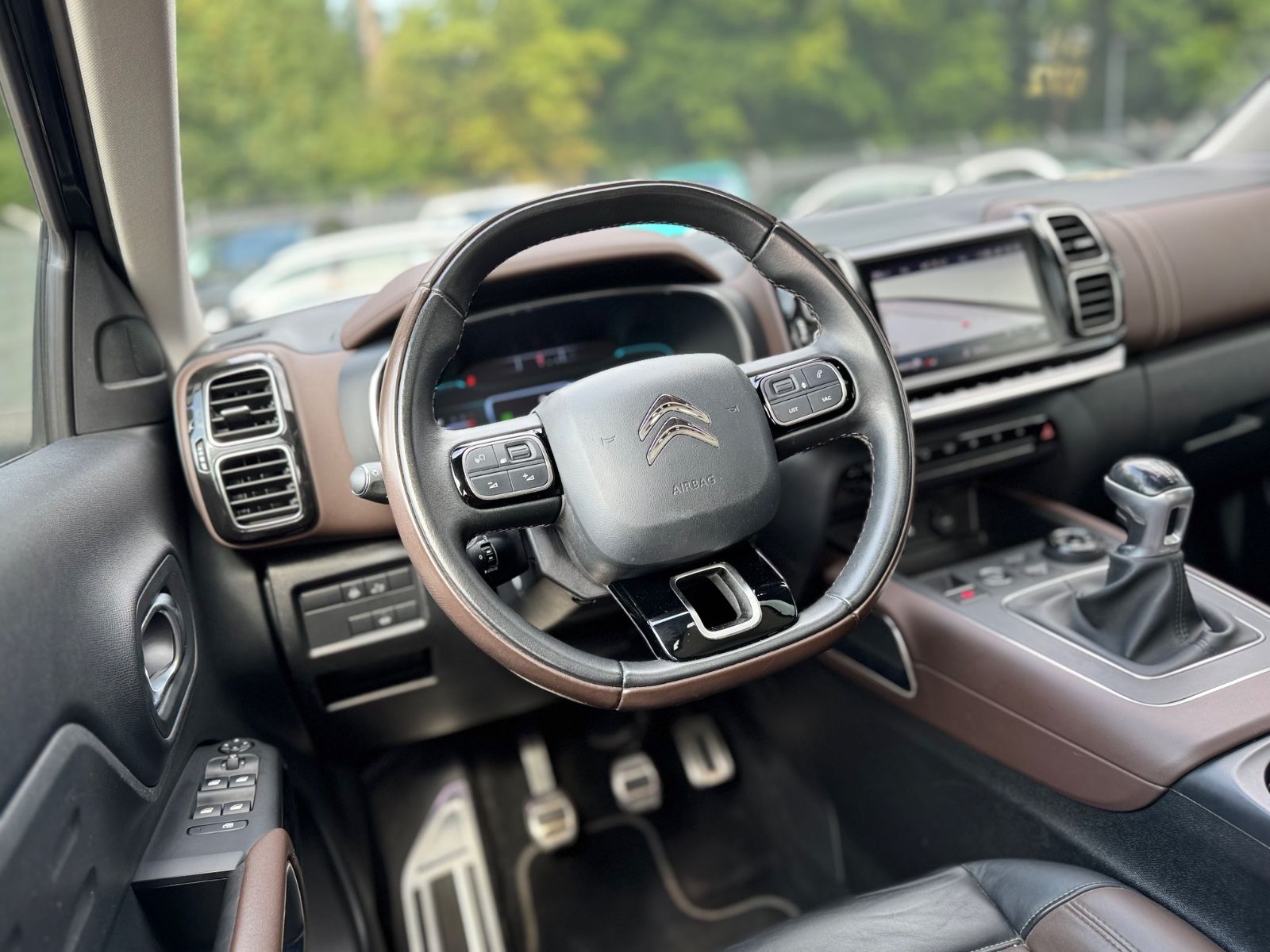 Fahrzeugabbildung Citroën C5 AIRCROSS BLUE HDI*LED*NAVI*R-KAMERA*20 ZOLL*