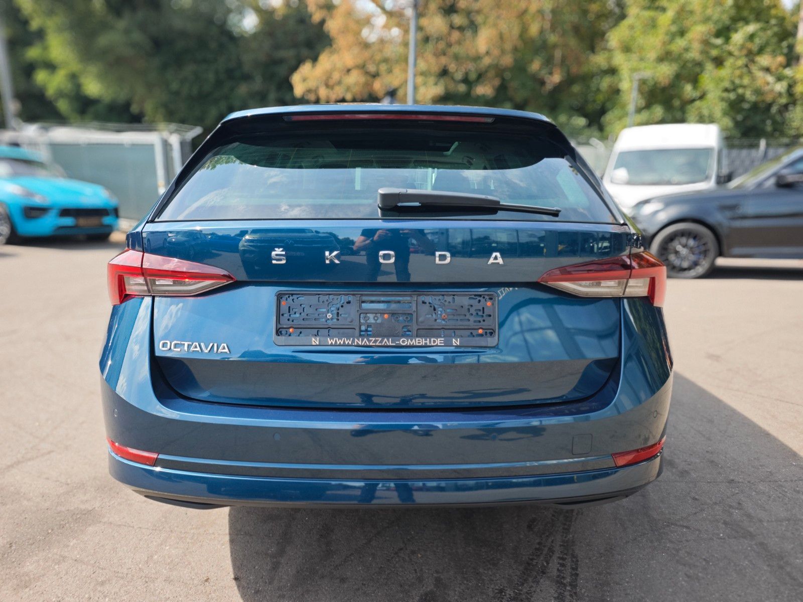 Fahrzeugabbildung SKODA OCTAVIA*PANORAMA*APPLE CAR*NAVI*SHZ*VIRTUAL*